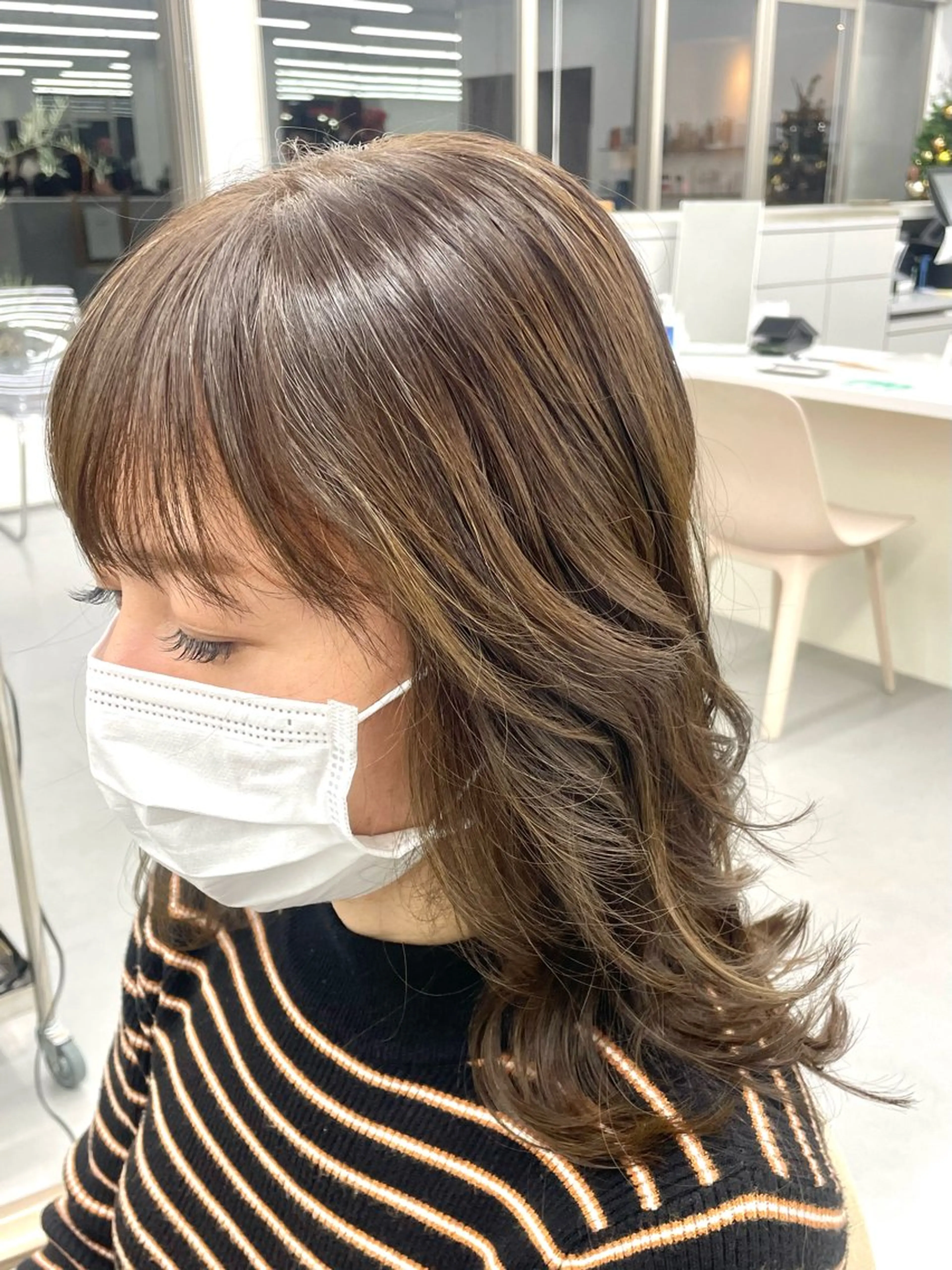 ロング カラー ブリーチ ブラウンカラー キャラメルブラウン ナチュラルブラウン ブリーチなしカラー 松村 友里圭のヘアスタイル