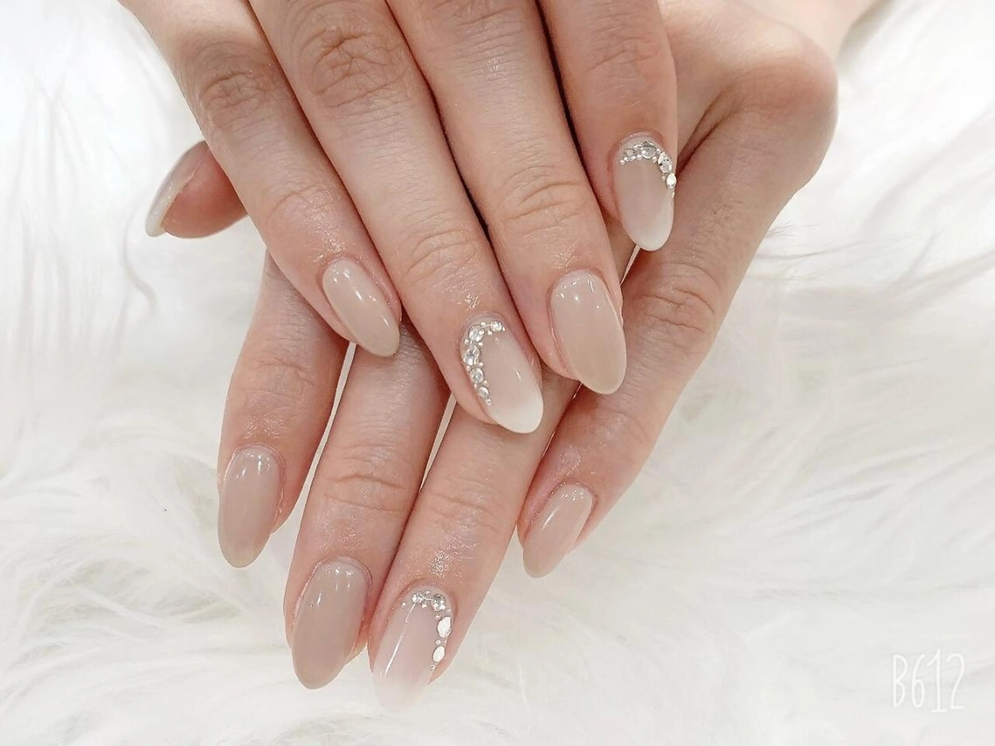 ネイル Elegantトウ ショウレイのネイルデザイン