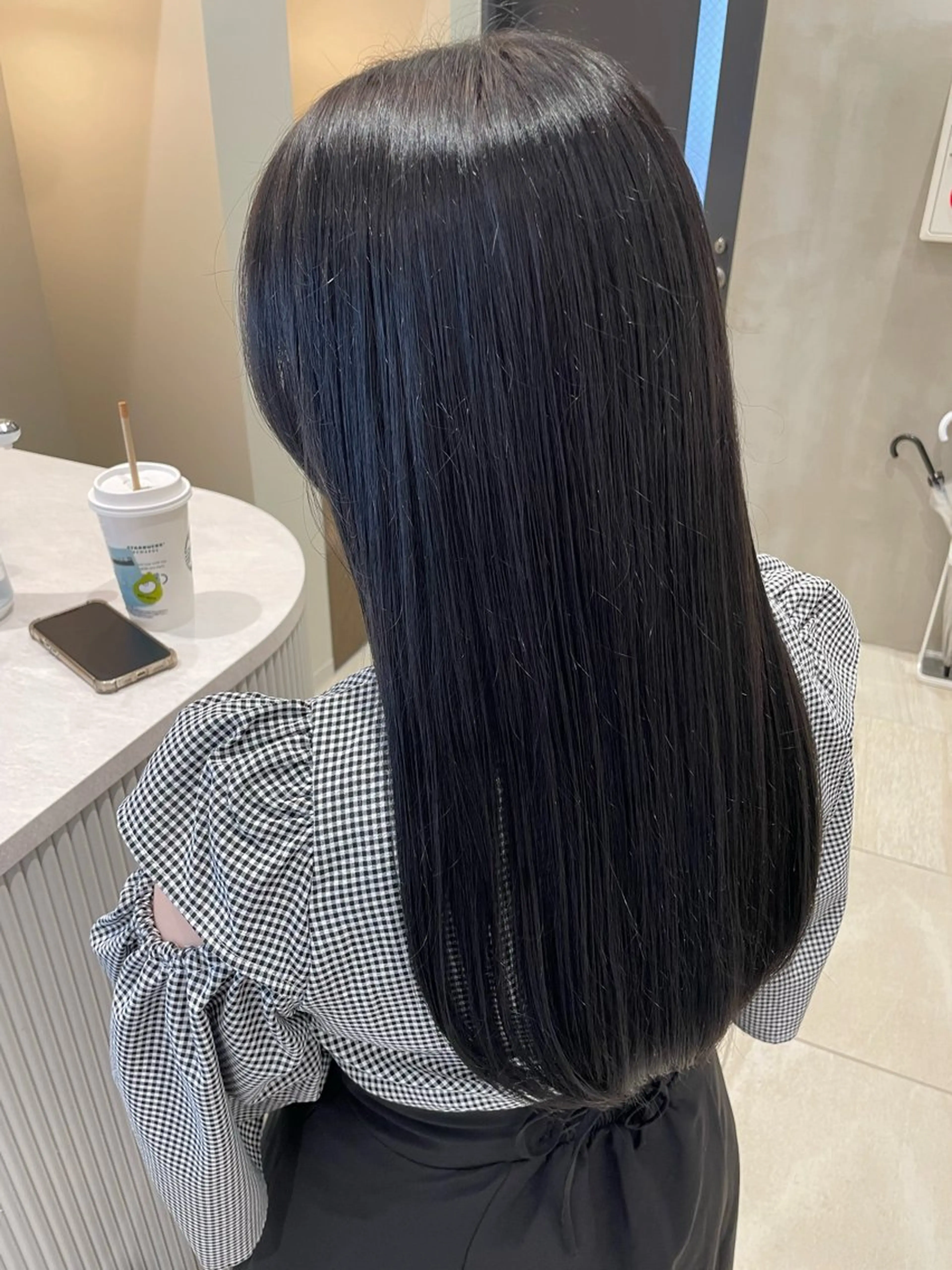 ロング カラー アクアカラー 黒髪 ブルーカラー ブルーブラック 髪質改善 ヘアカラー トリートメント 女性リピ90%🍨 🩷佐藤みずきのヘアスタイル