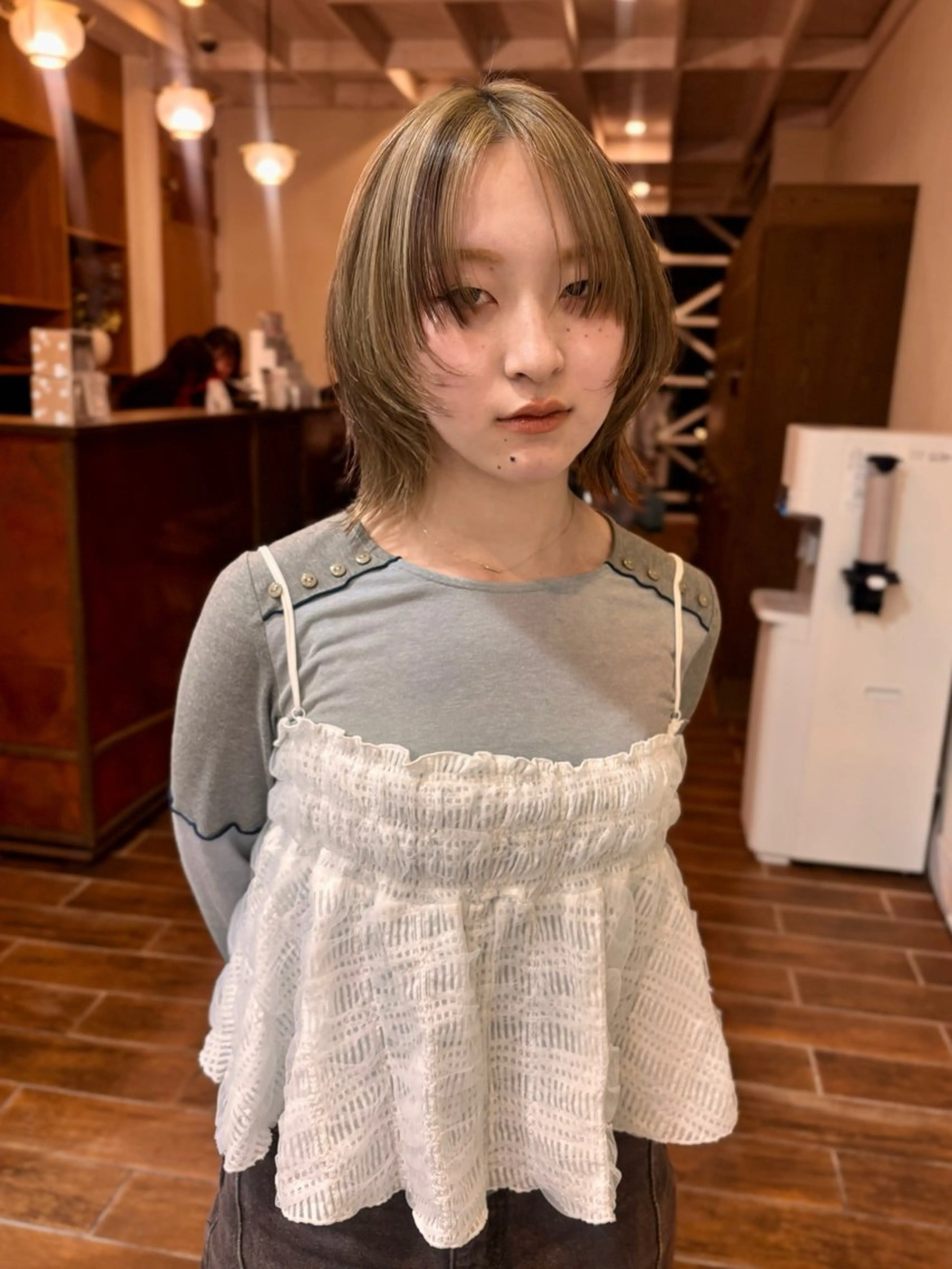 ミディアム カット トリートメント ハイトーン/デザイン カラー/るいのヘアスタイル