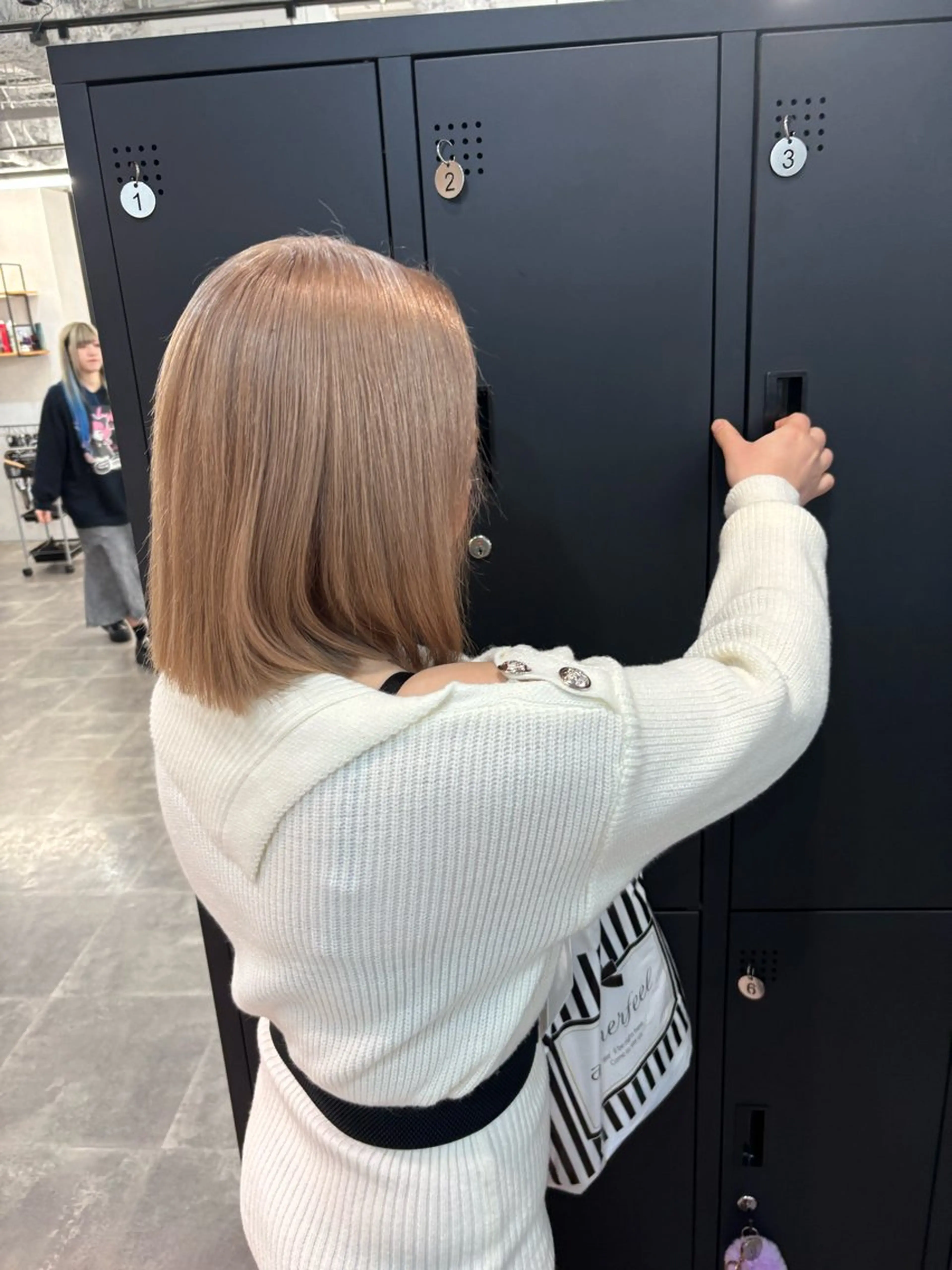 ミディアム エクステ/ハイトーン /ミサキのヘアスタイル