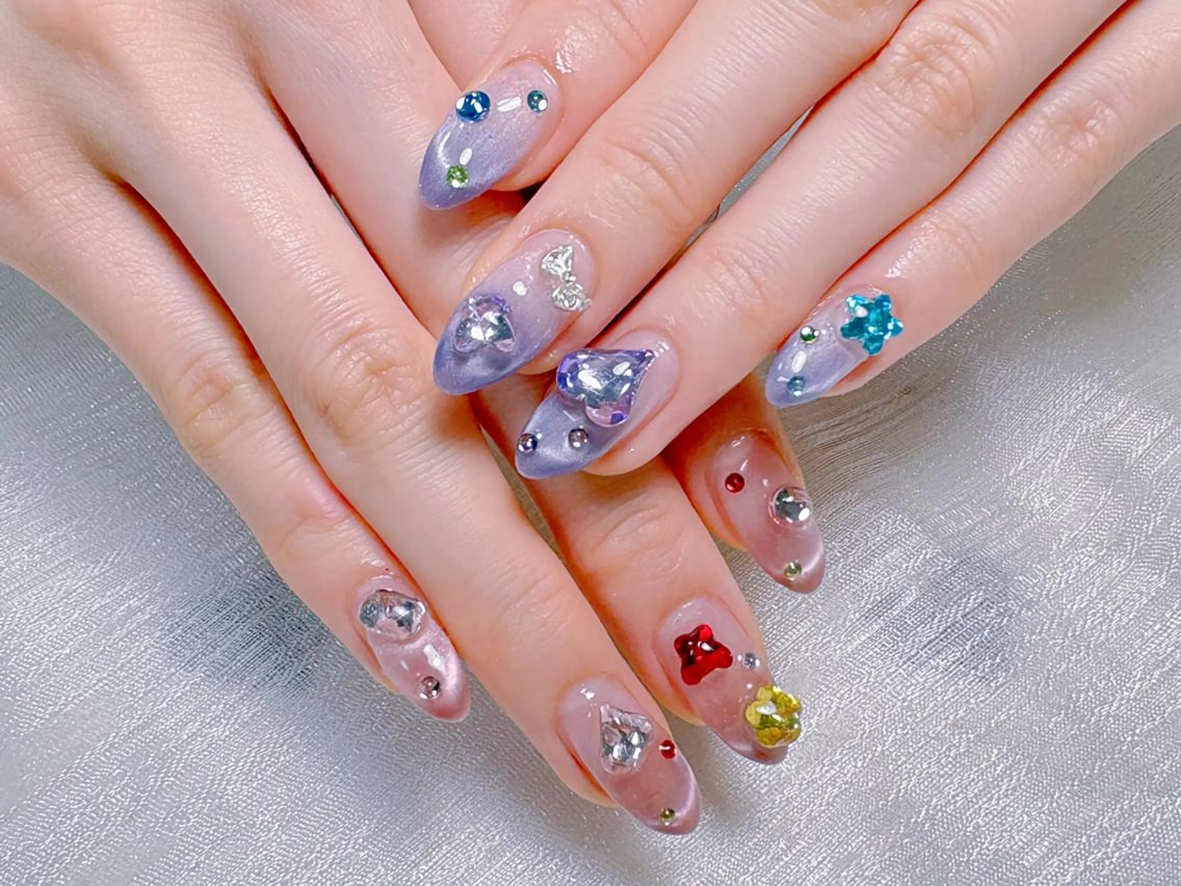 ネイル ハンドネイル 🎀鈴音🎀 ワンホンネイルのネイルデザイン