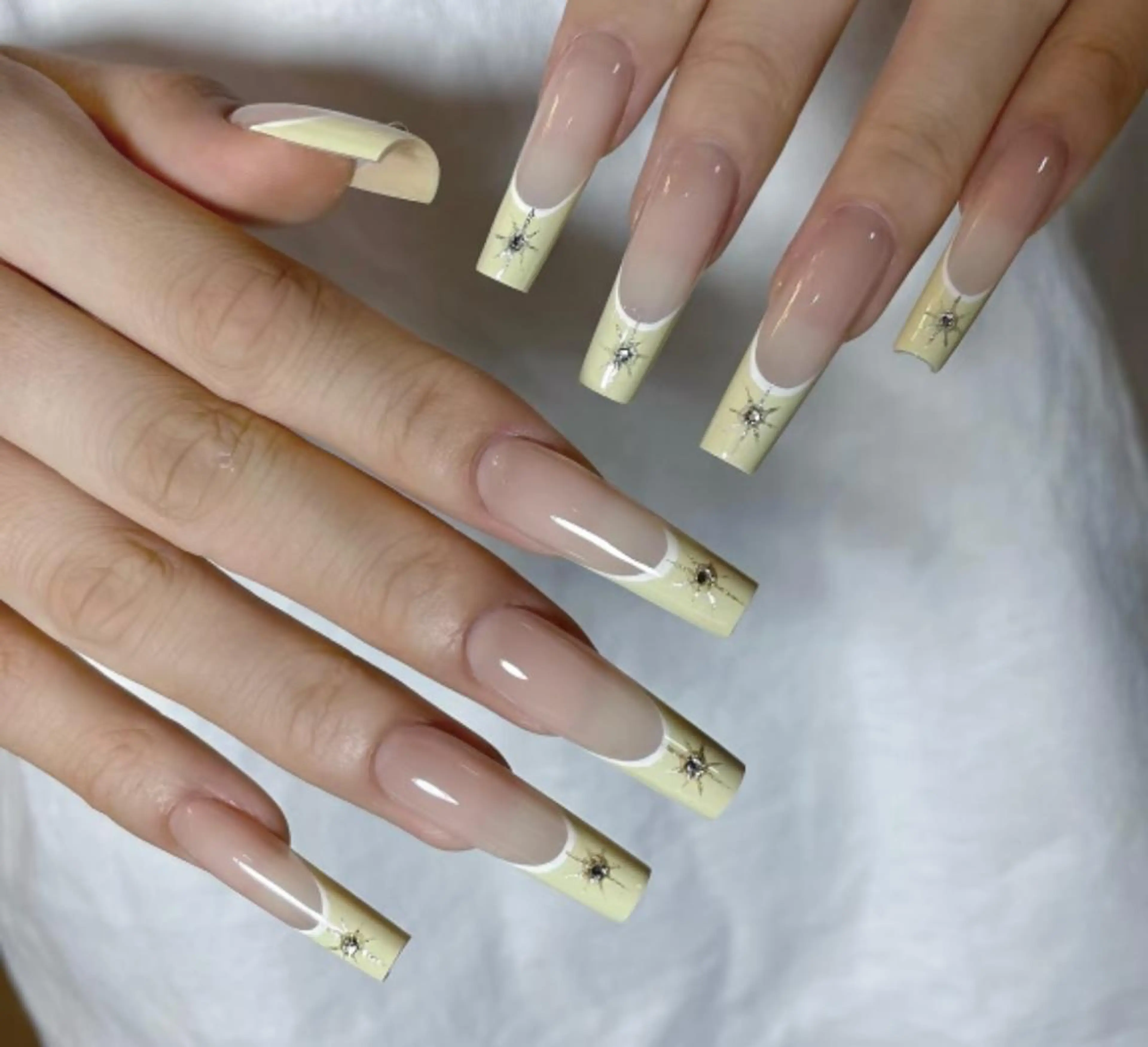 ネイル ハンドネイル エリ🫧 nail池袋東口のネイルデザイン