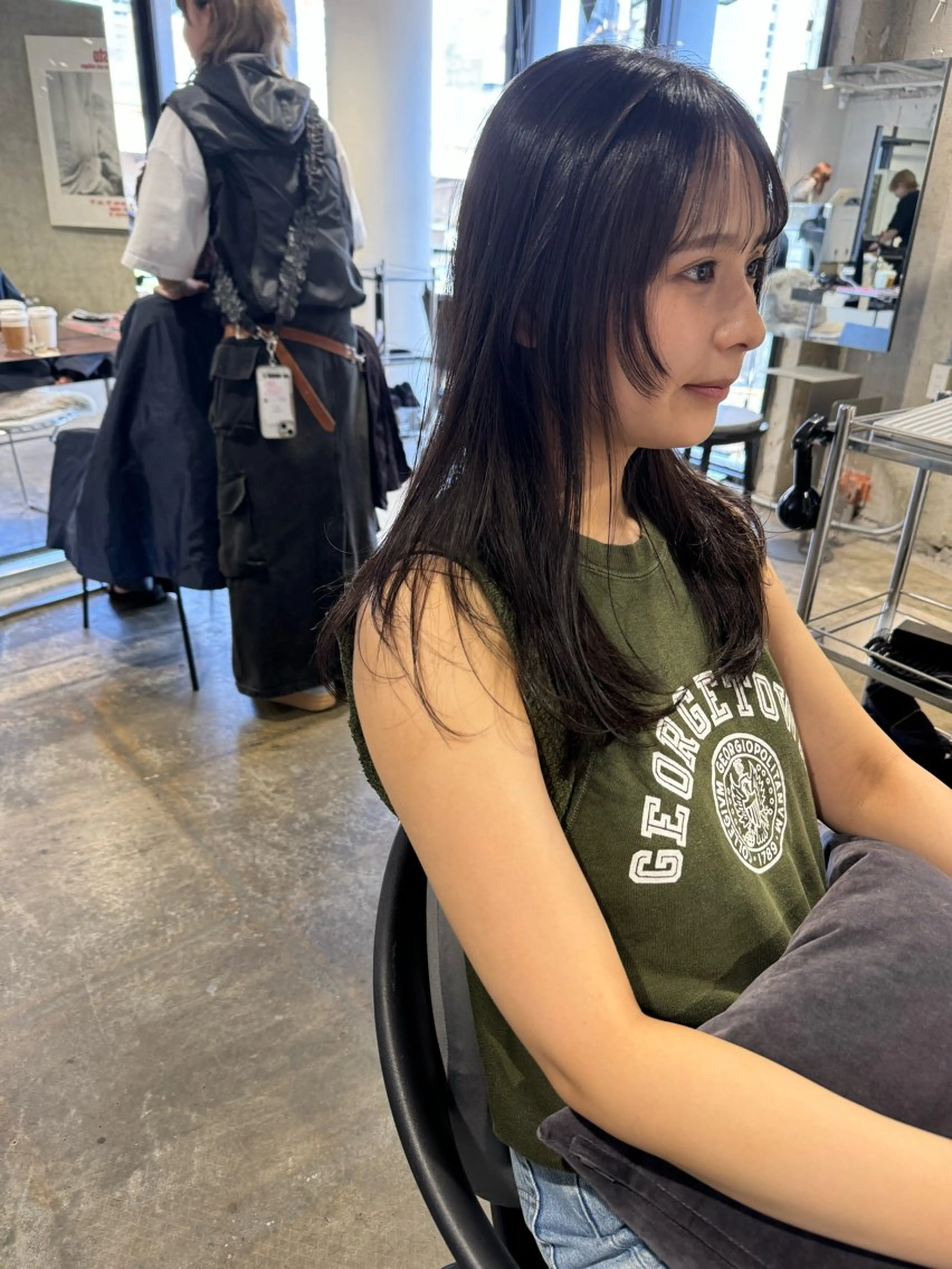 ミディアム レイヤーカット カット ヘアカラー トリートメント 大迫 江梨のヘアスタイル