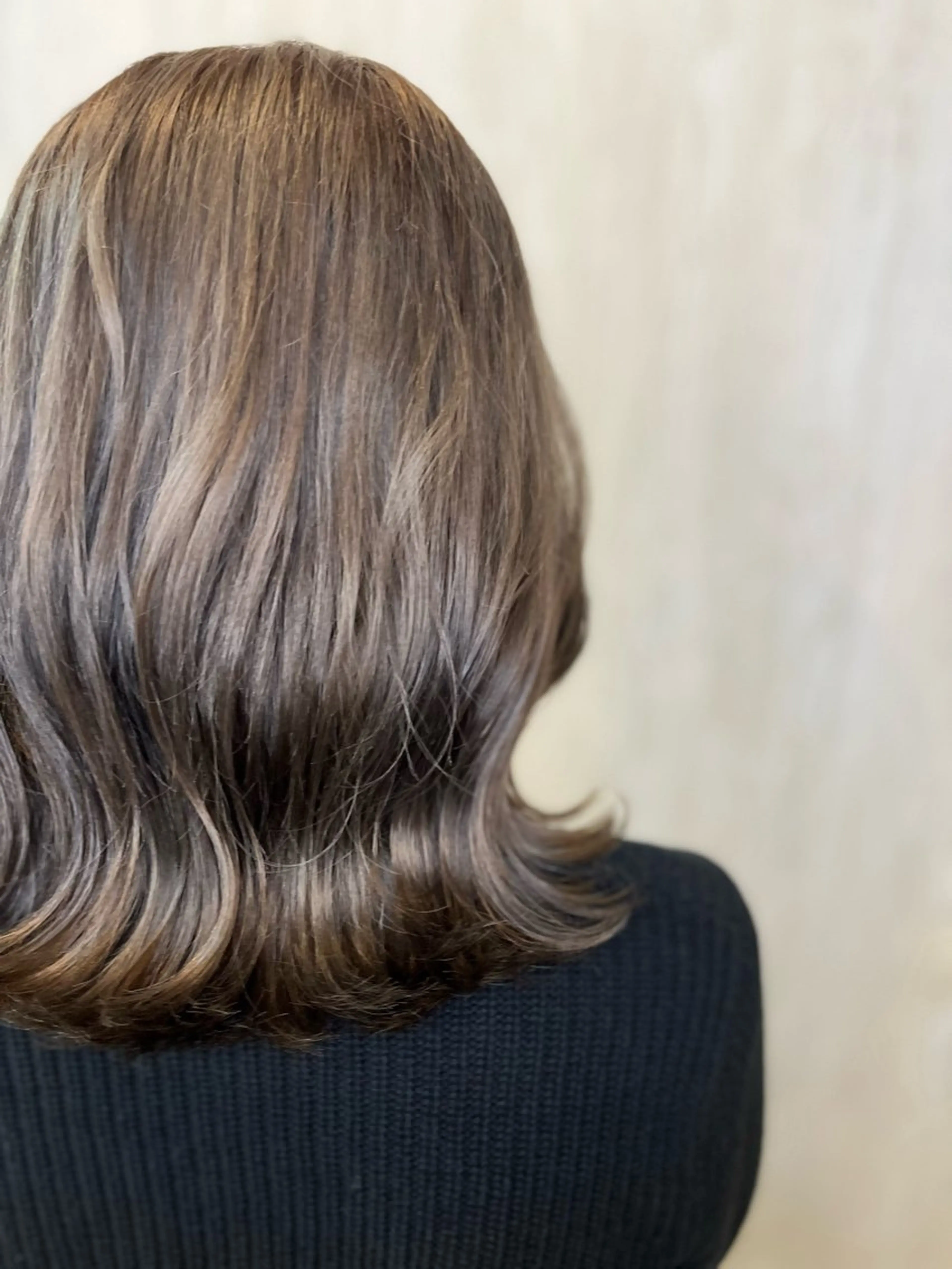 ミディアム ハイライト Tomo's､､､ Misakiのヘアスタイル