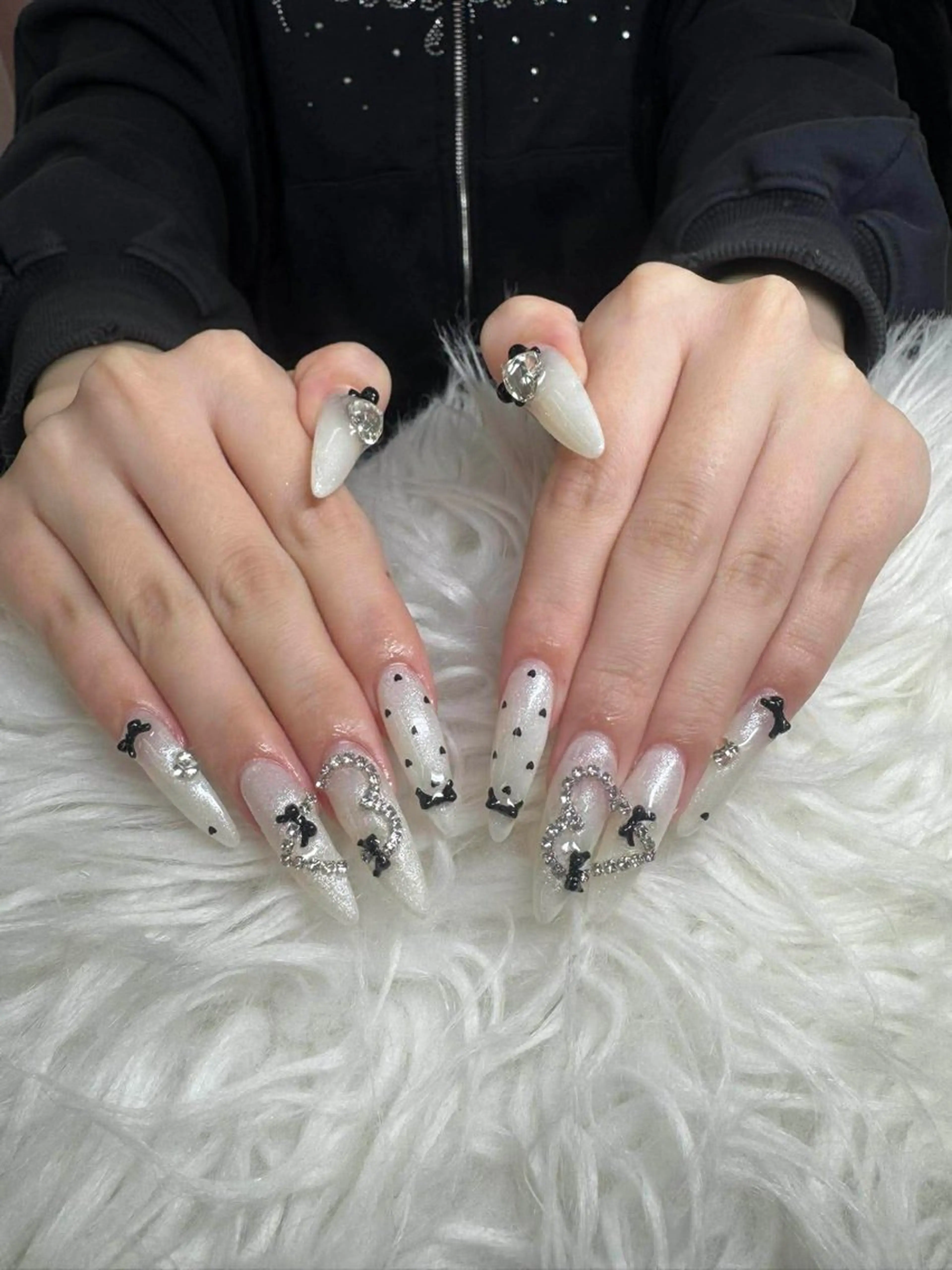 ネイル ハンドネイル ゴテゴテネイル JRのネイルデザイン