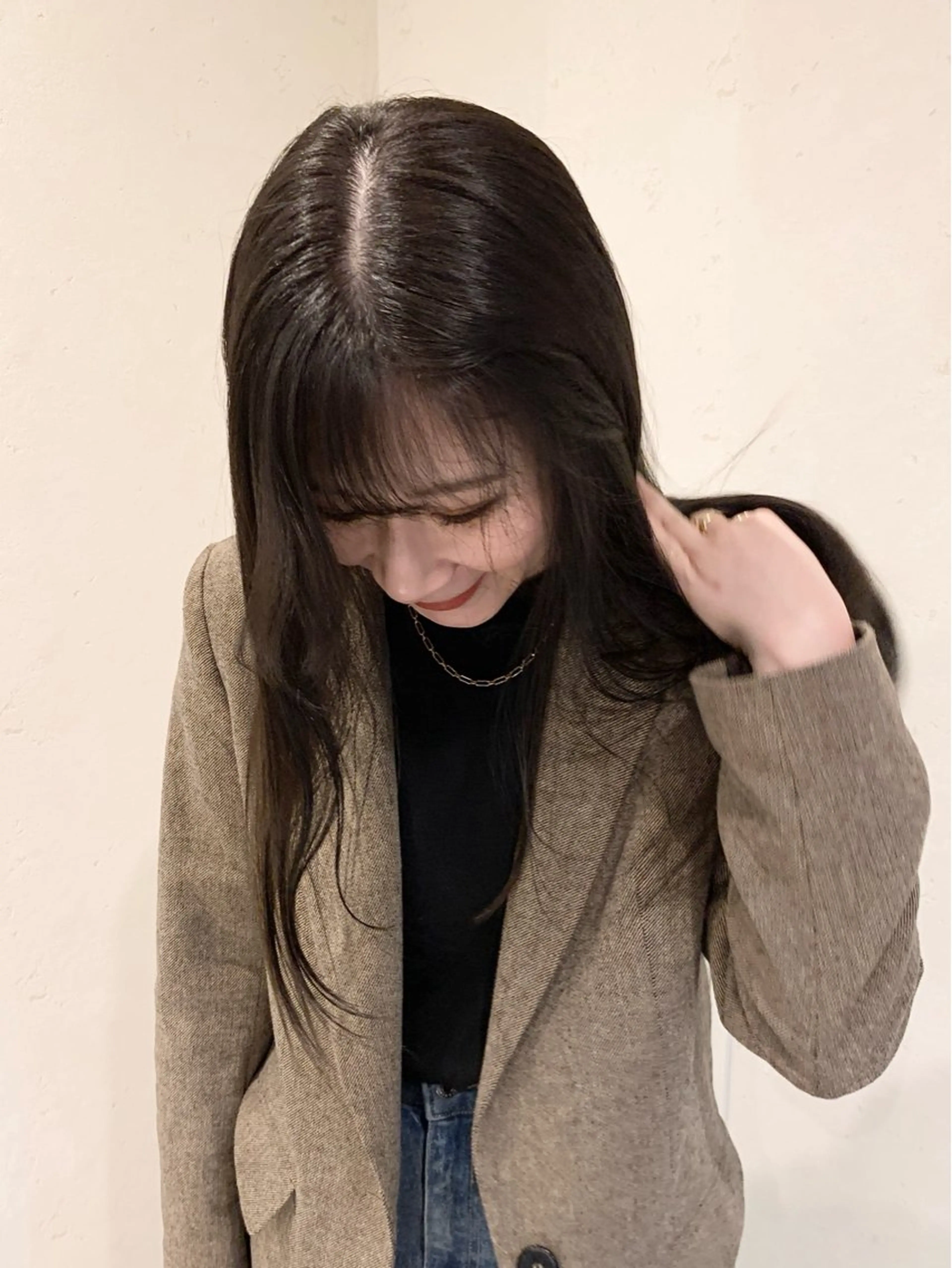 ロング カラー グレージュ レイヤーカット カット ヘアカラー トリートメント 落合希 Olivebeigeのヘアスタイル