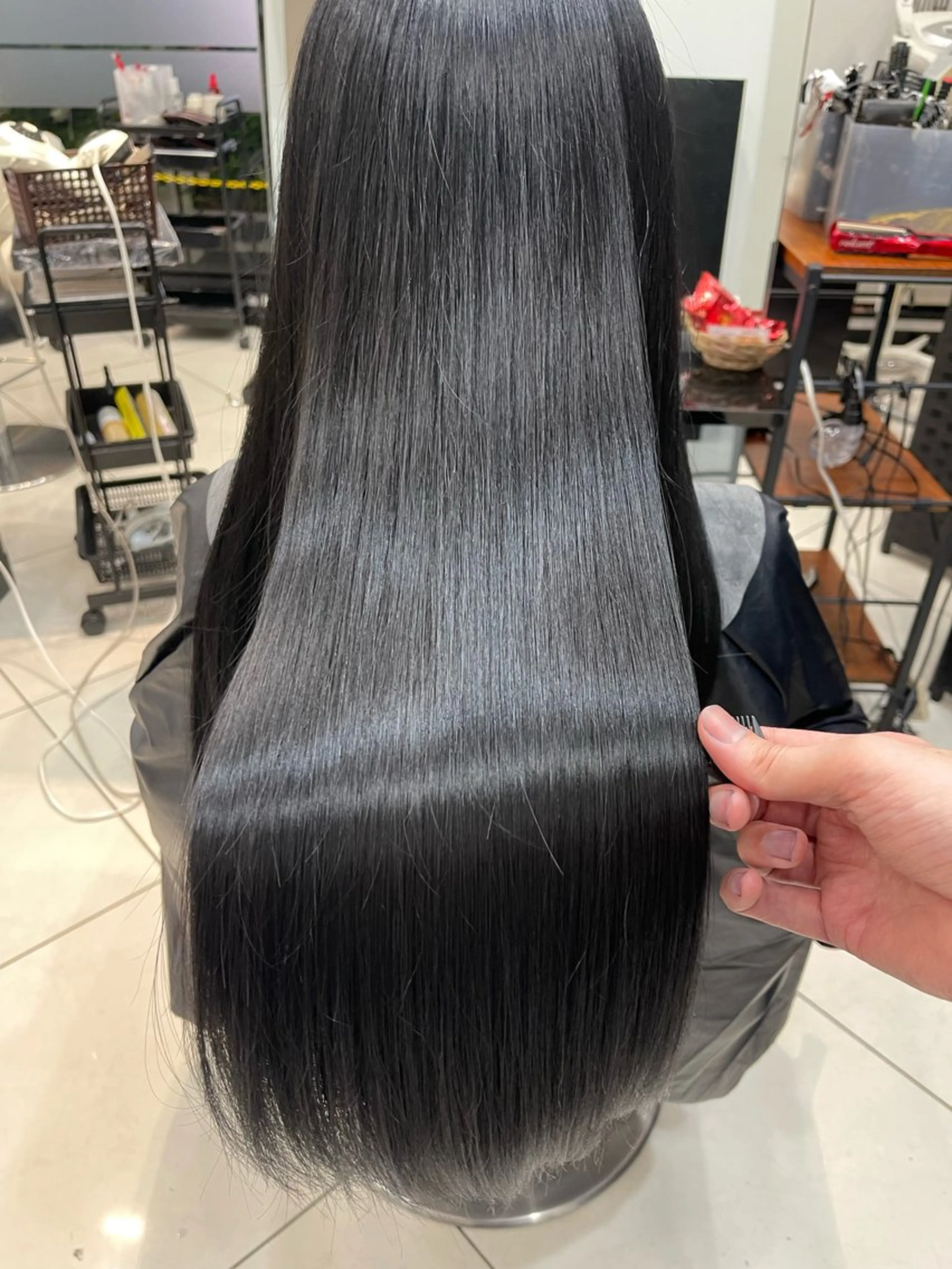 カラー 大金 愛果のヘアスタイル