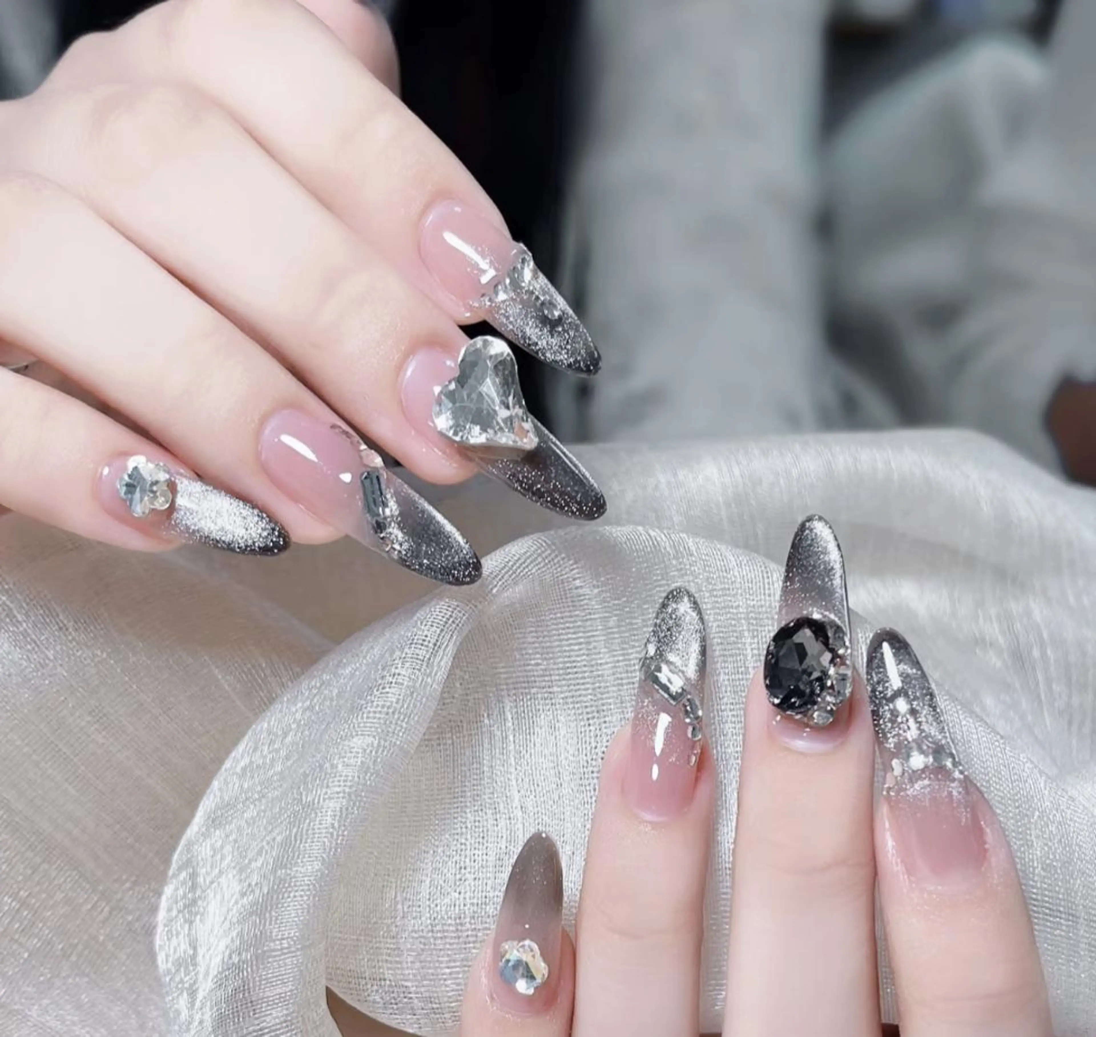 ネイル ハンドネイル ハンドケア 🍑 momo_nailのネイルデザイン