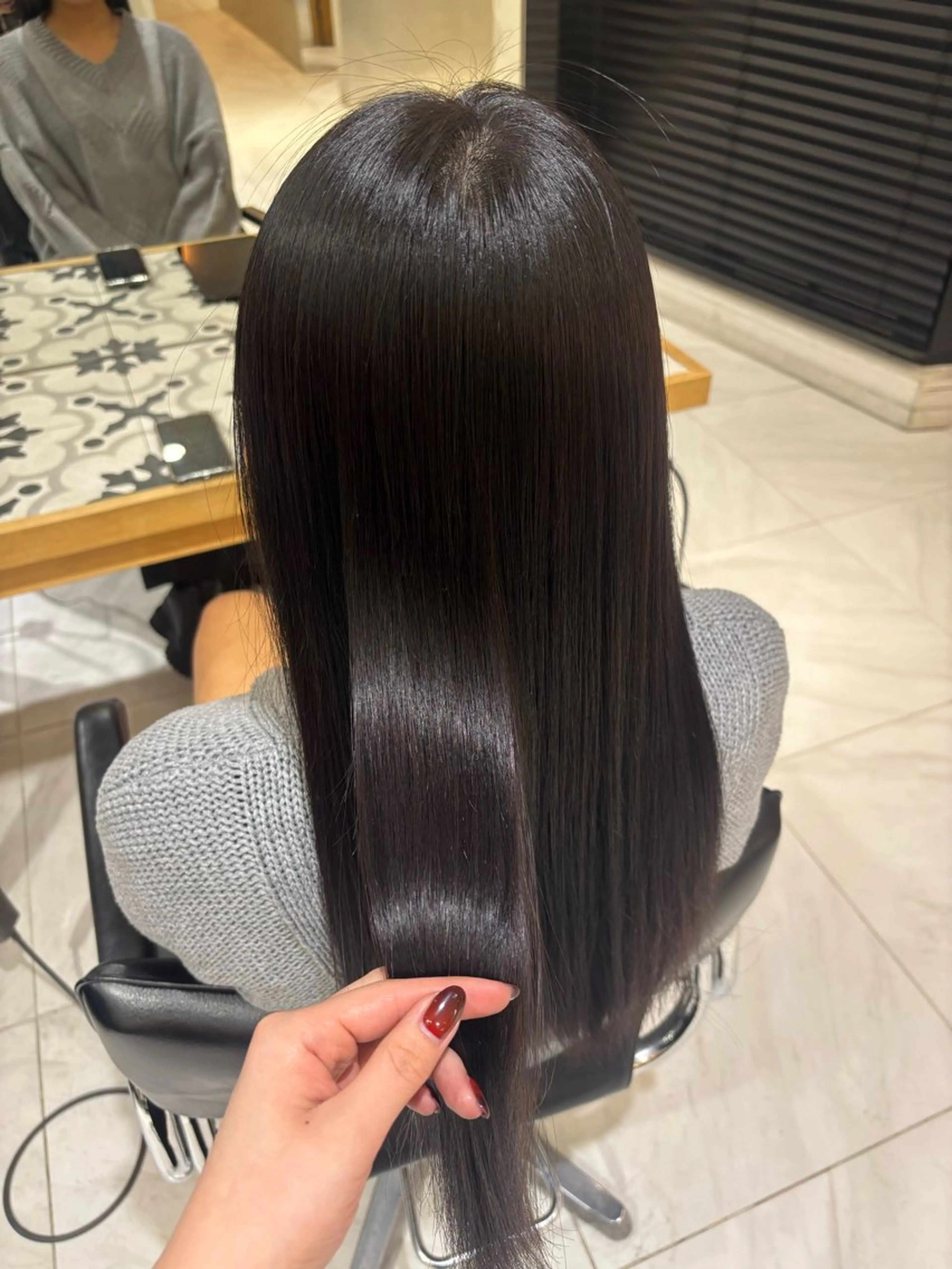 【 8日間限定 📆 】黒染め落とし(脱染)➕髪質改善カラー➕tr🫧🌟補足必読の写真