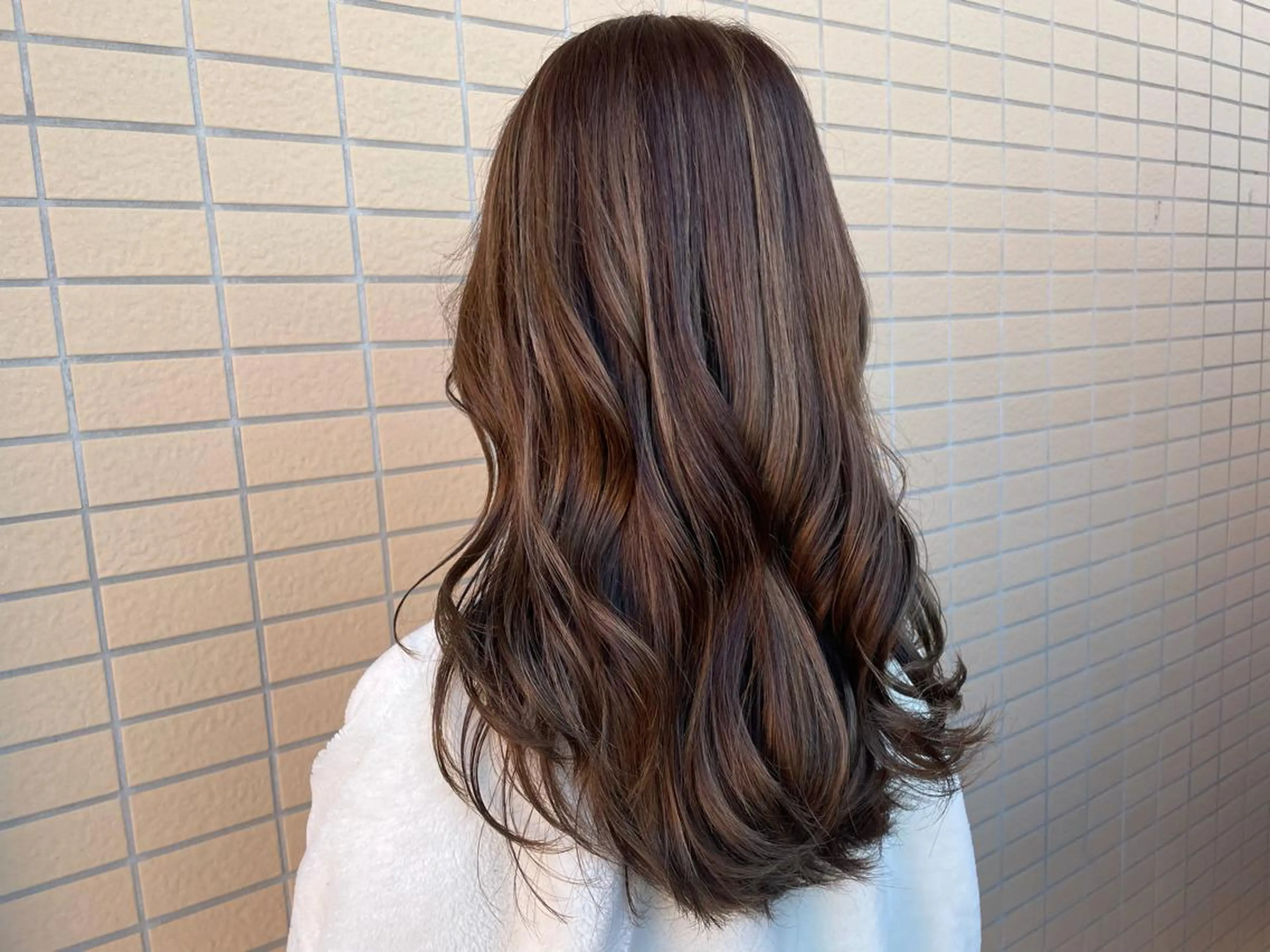 ［ケアブリーチ使用✨］ナチュラルハイライトカラーの写真