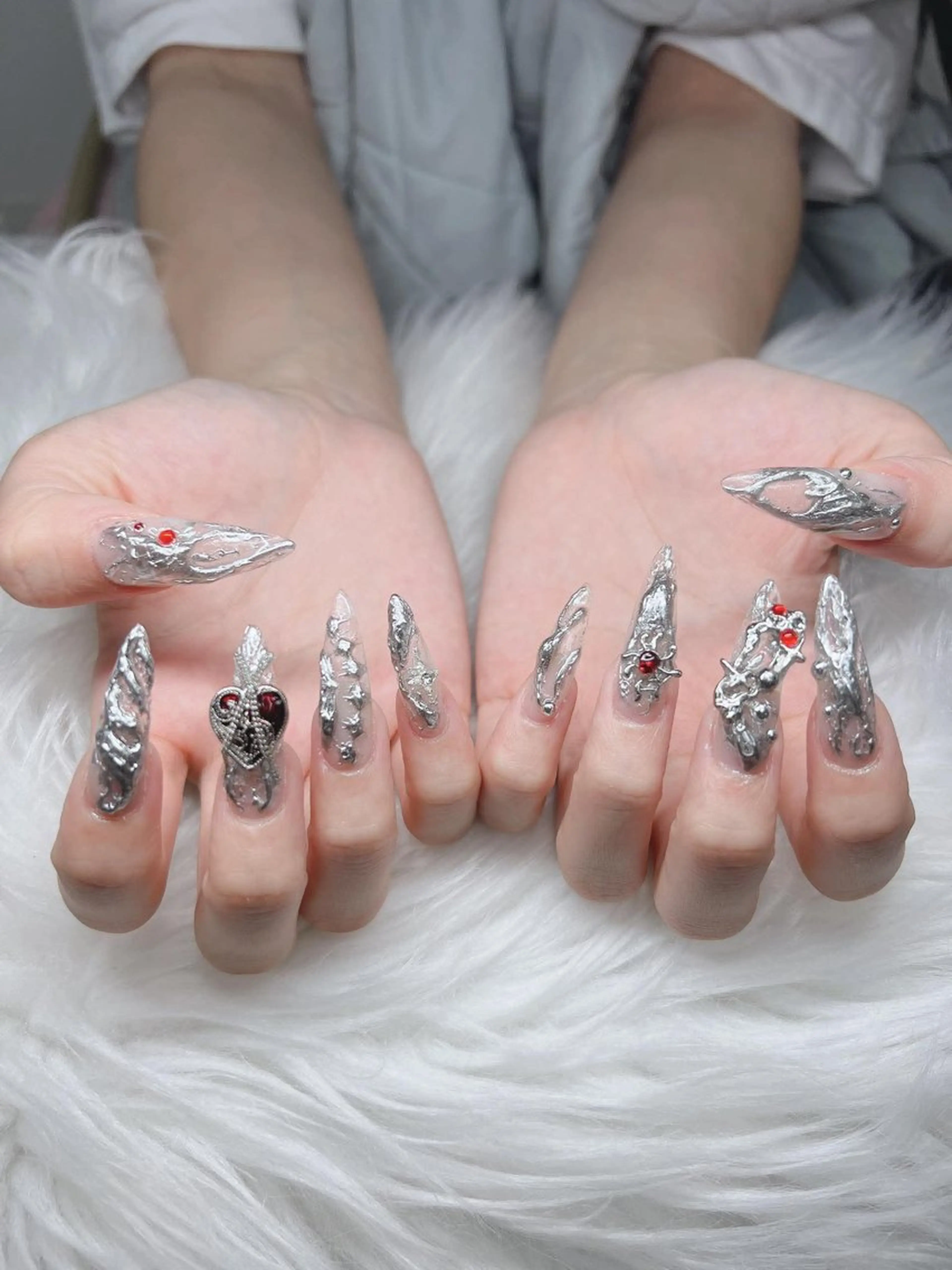 ネイル 長さ出し グラデーション 卒業式 キラキラネイル マグネットネイル Lee Nailsのネイルデザイン