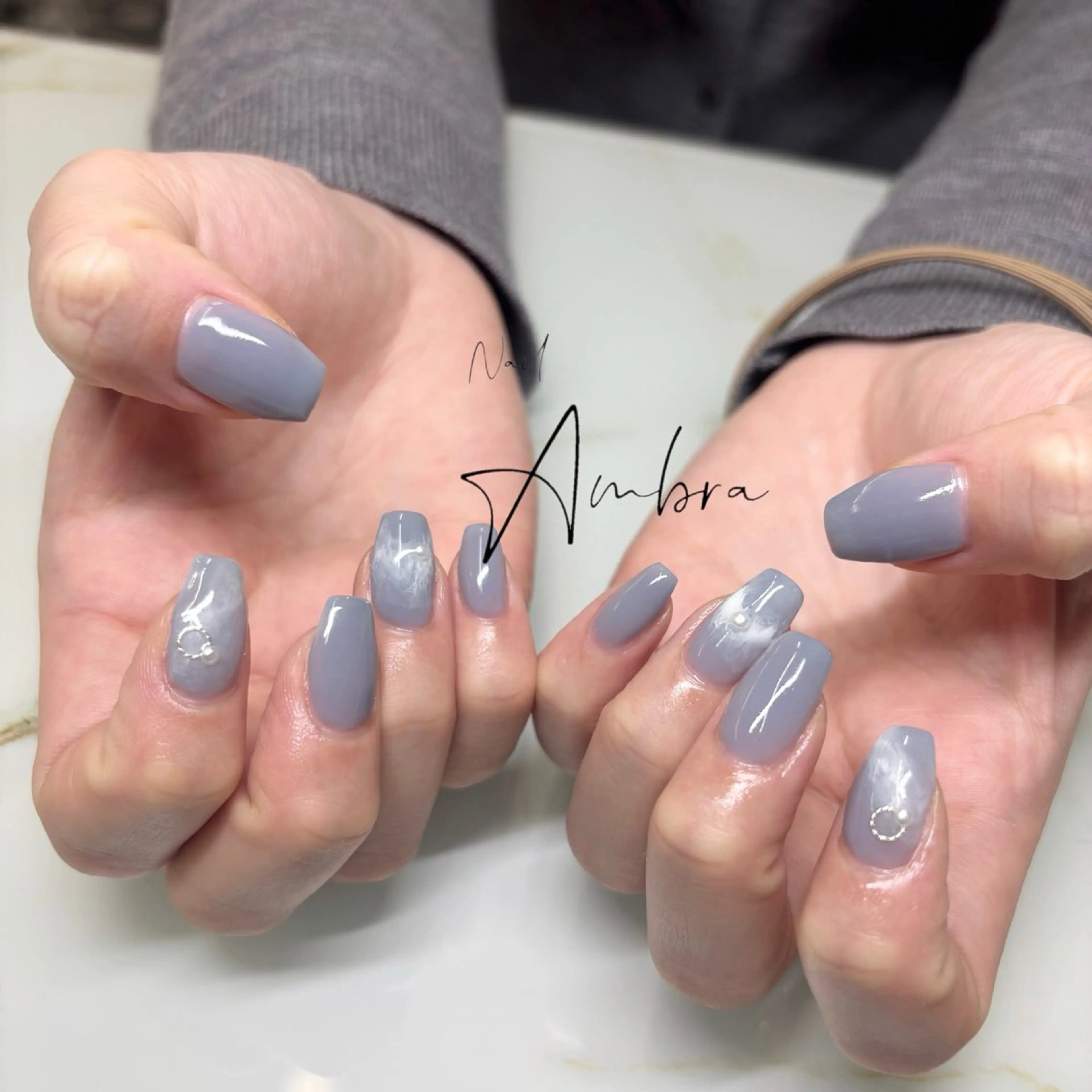 ネイル 水色 ハンドネイル Nail Ambra 小山のネイルデザイン