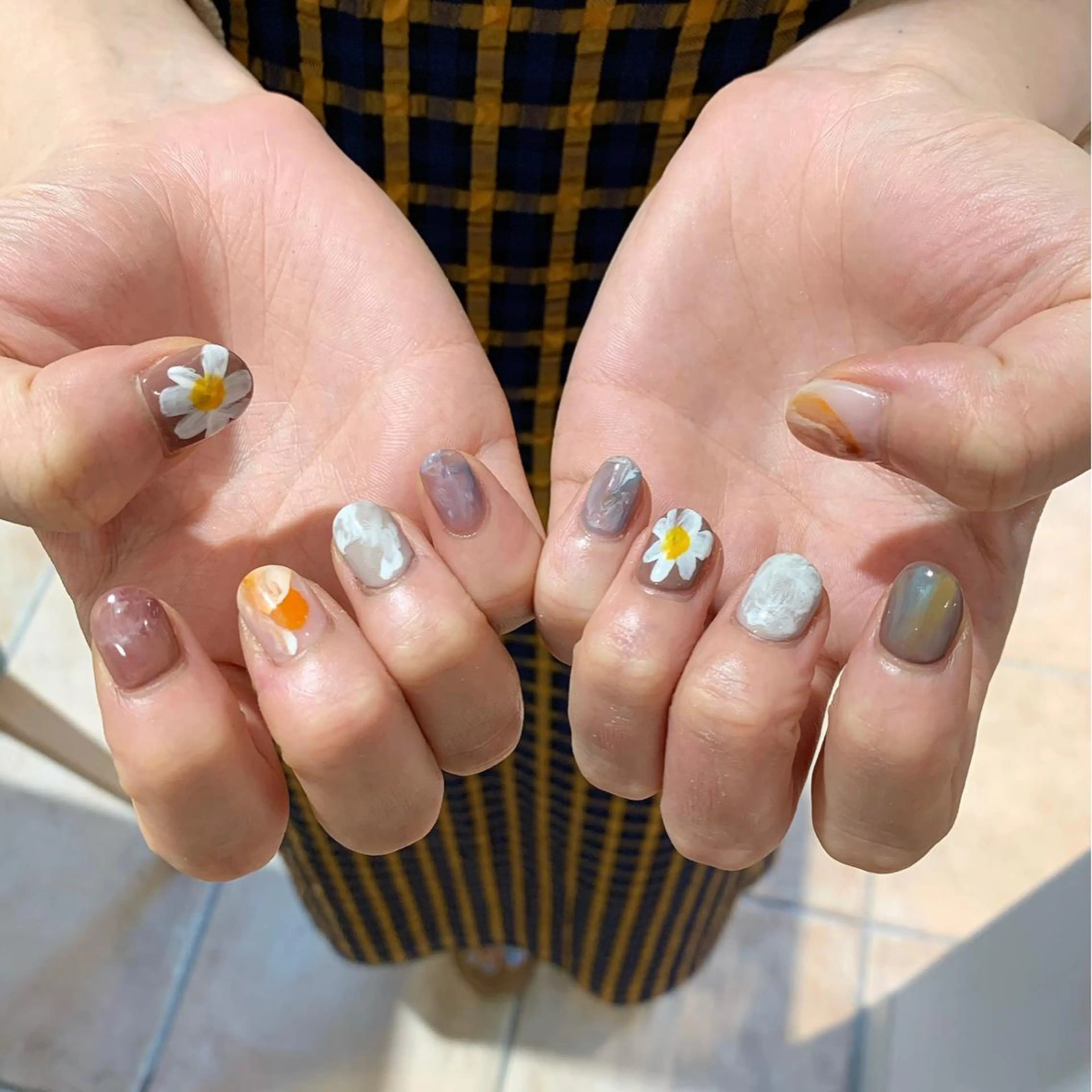 ネイル ハンドネイル 佐藤 穂乃香のネイルデザイン