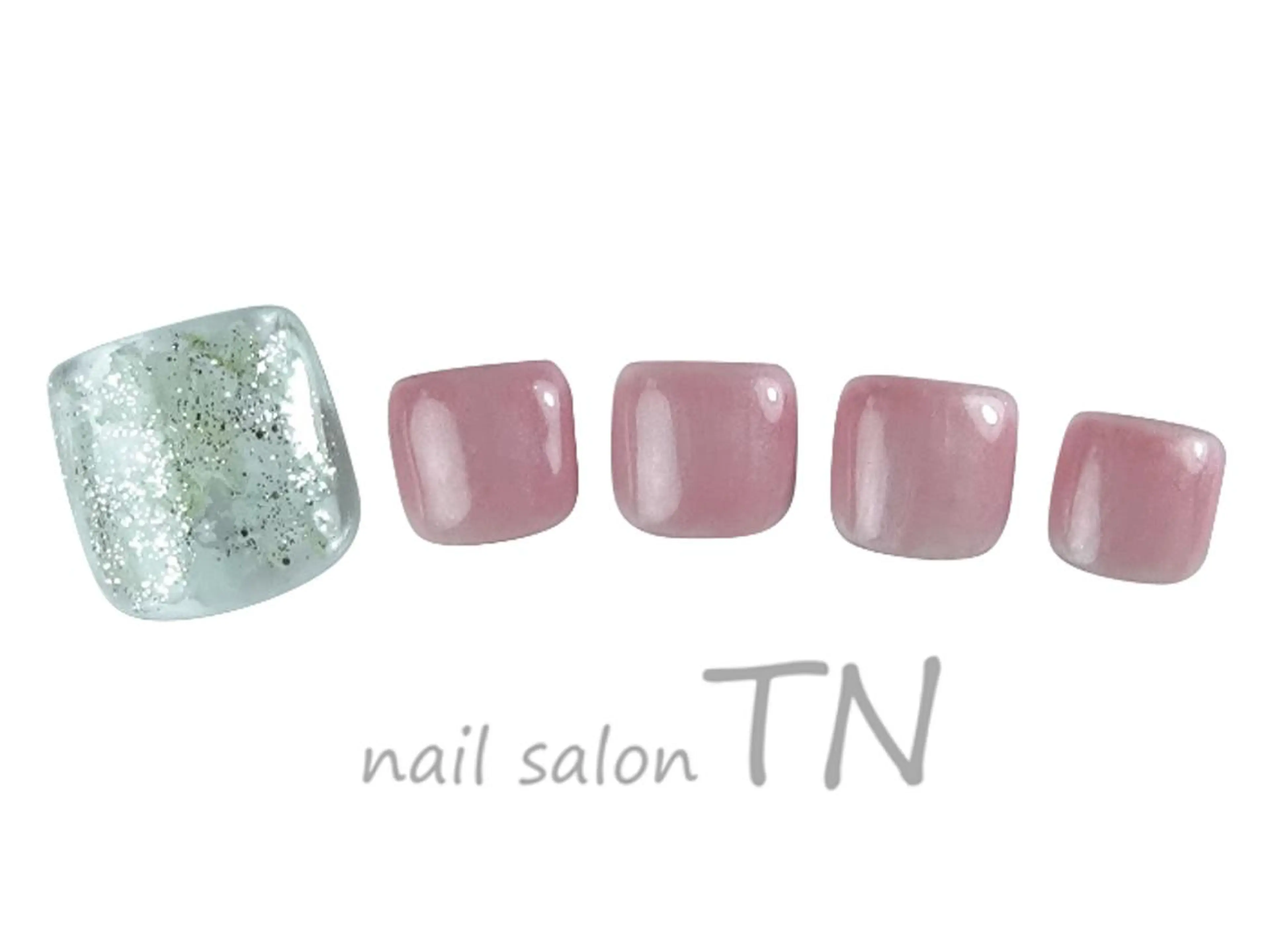 ネイル 寺嶋 ひなのネイルデザイン