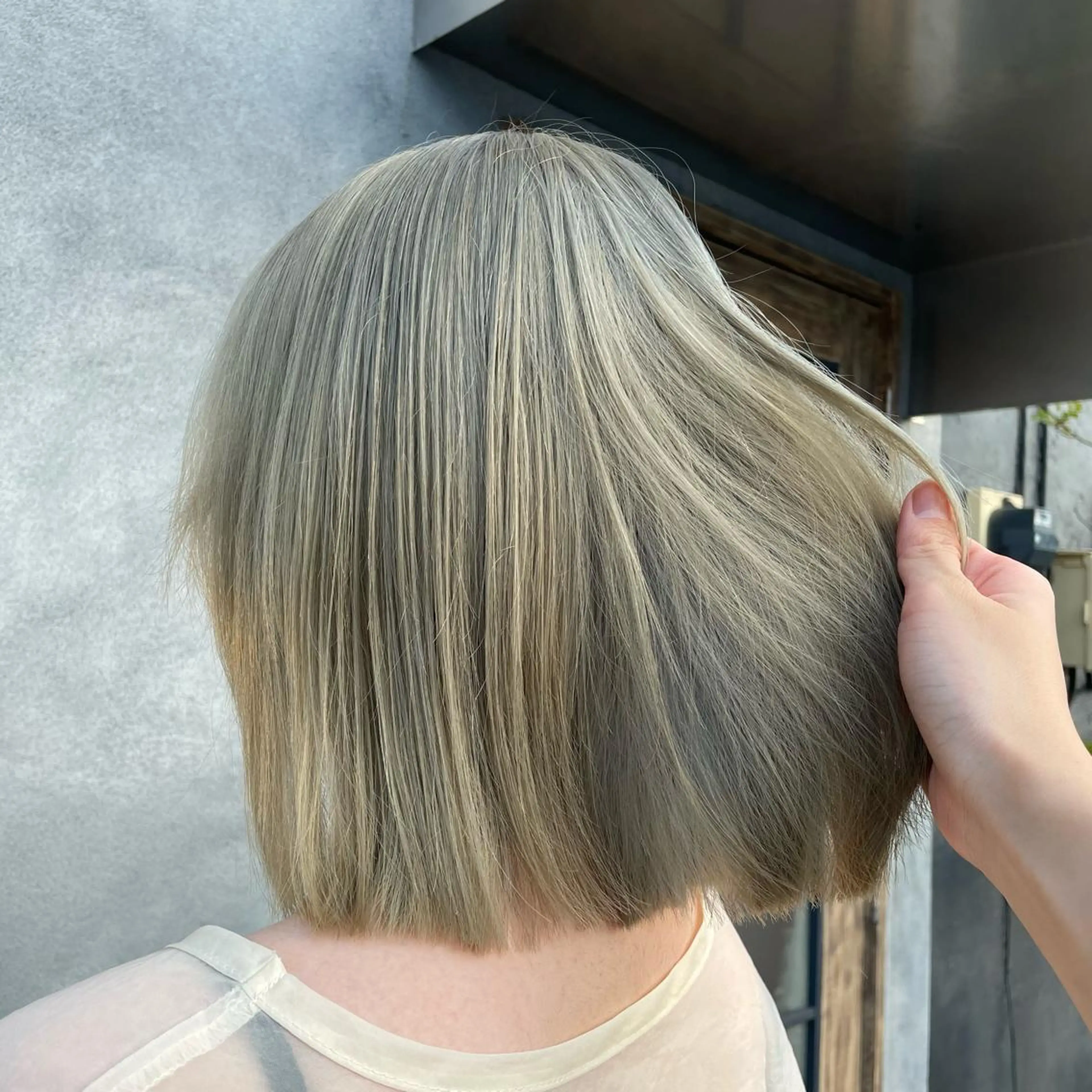 ミディアム カット ヘアカラー 🫧艶髪/ブリーチ 🐳honami🫧のヘアスタイル