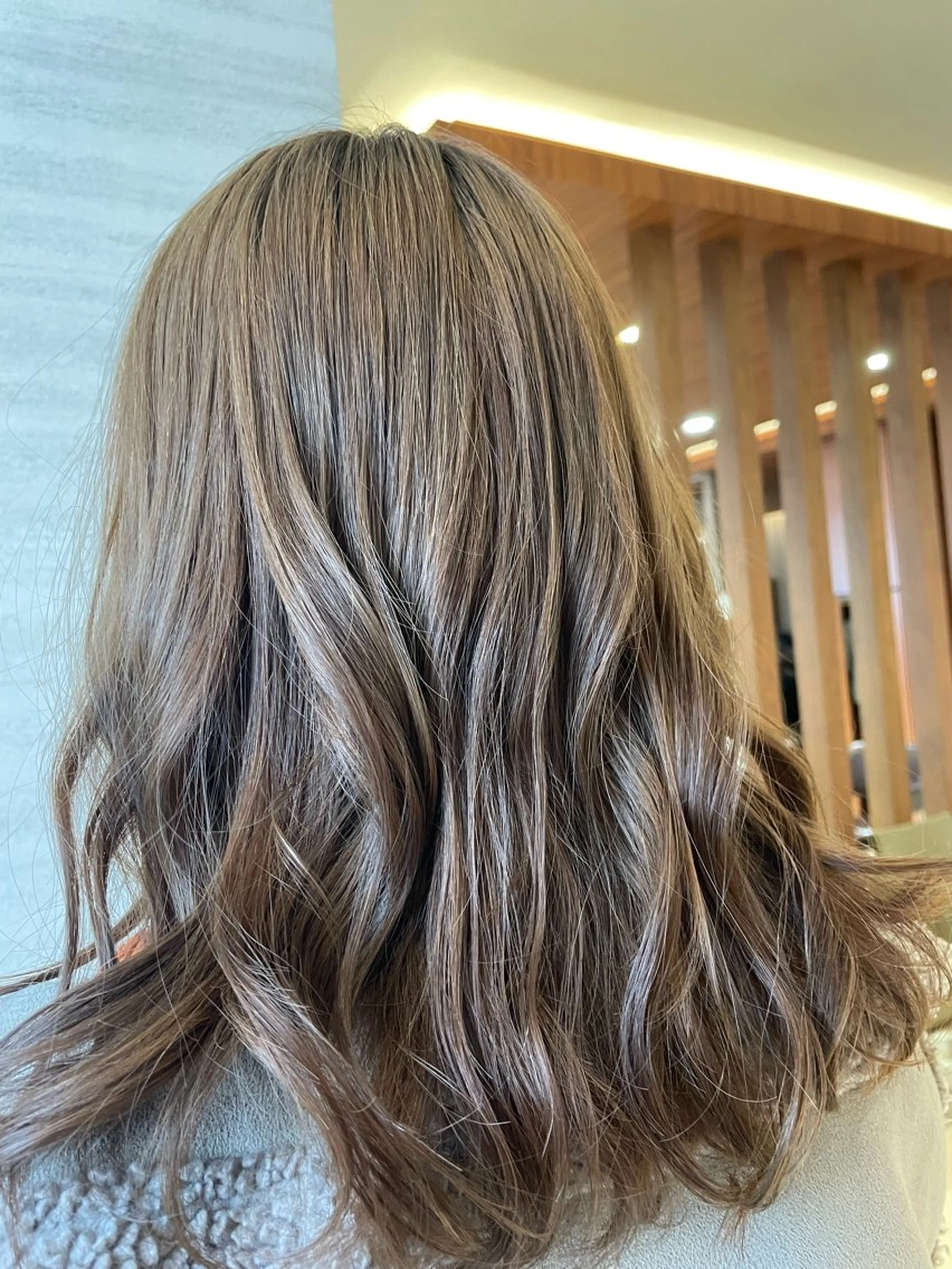 カラー 仙石 愛のヘアスタイル