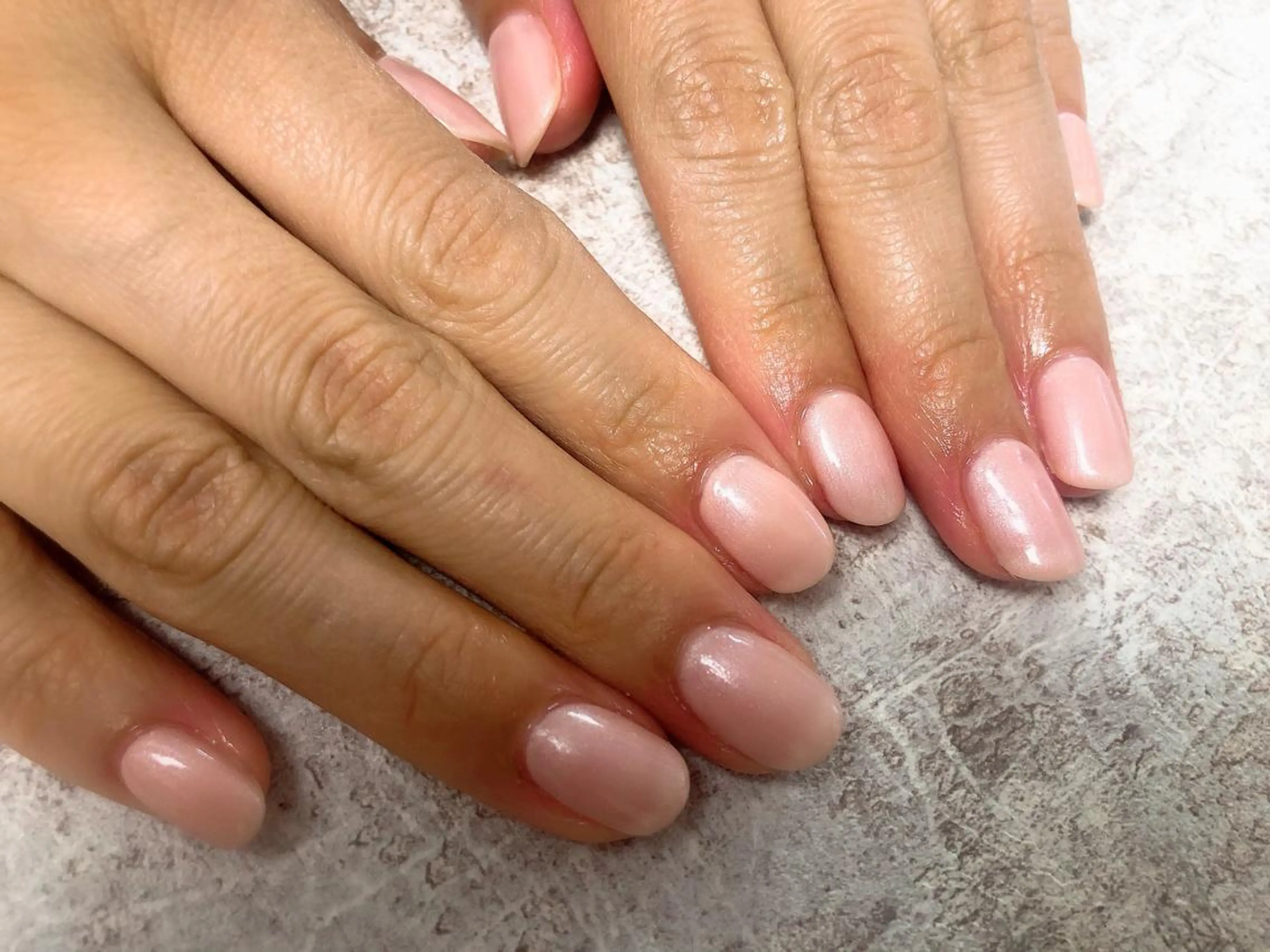 ネイル ピンク 春ネイル ハンドネイル mogunail &blowのネイルデザイン