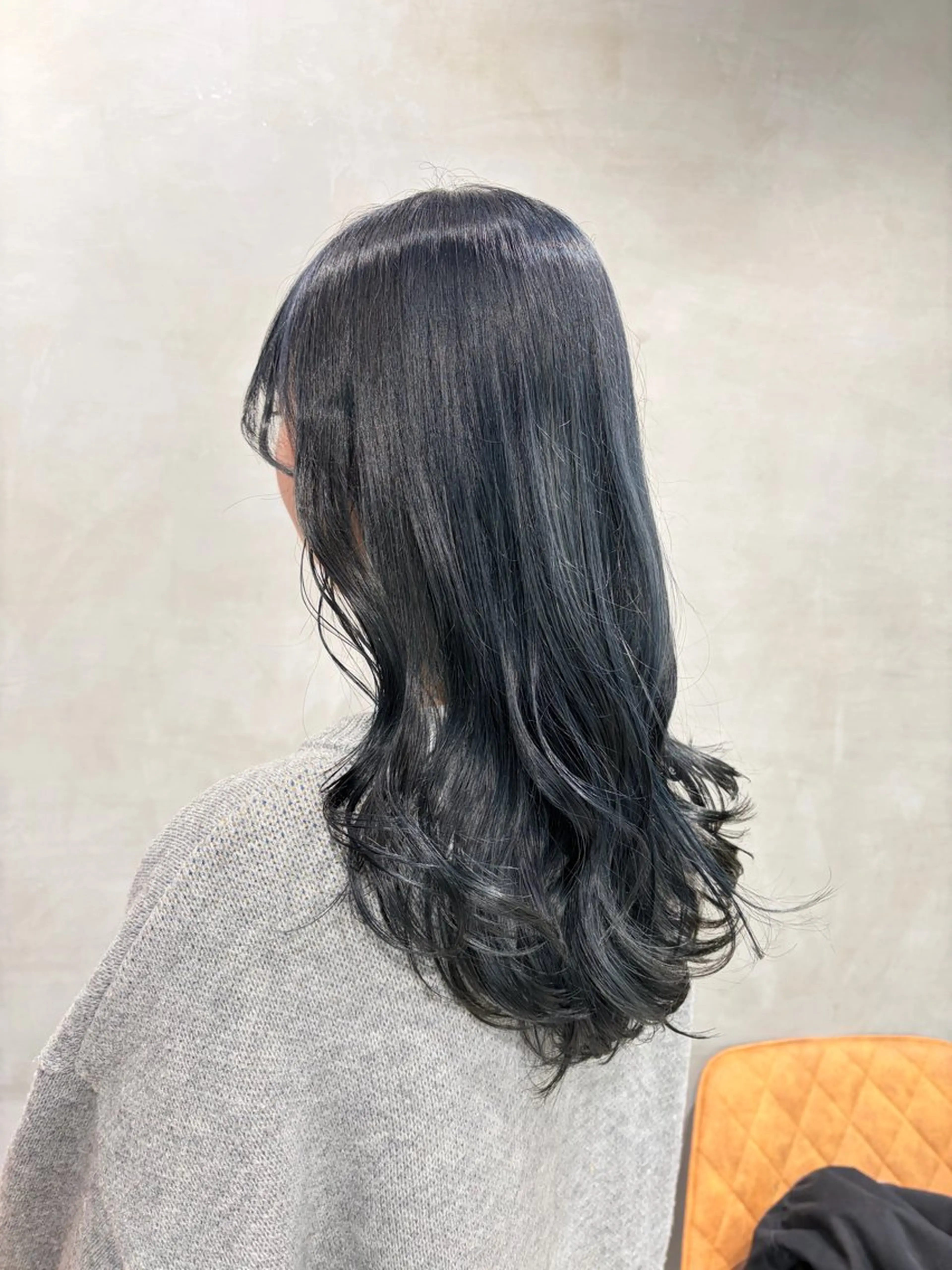 ロング カラー 黒髪 ブルーカラー ブルーブラック 透明感カラー ブリーチ✨/似合わせ カラー🎀/Yuzuのヘアスタイル