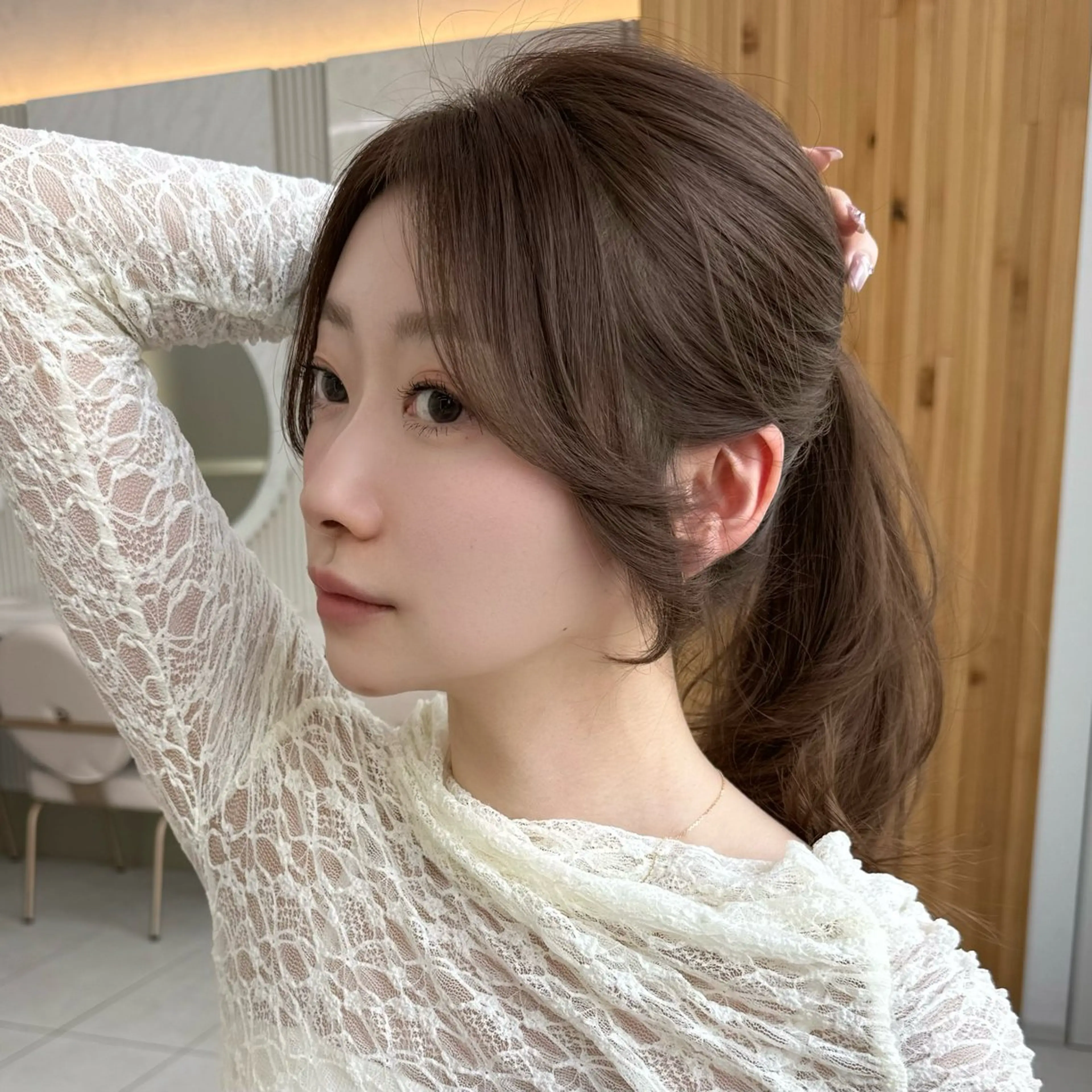 セミロング カット 似合わせレイヤー/ 透明感カラーのヘアスタイル