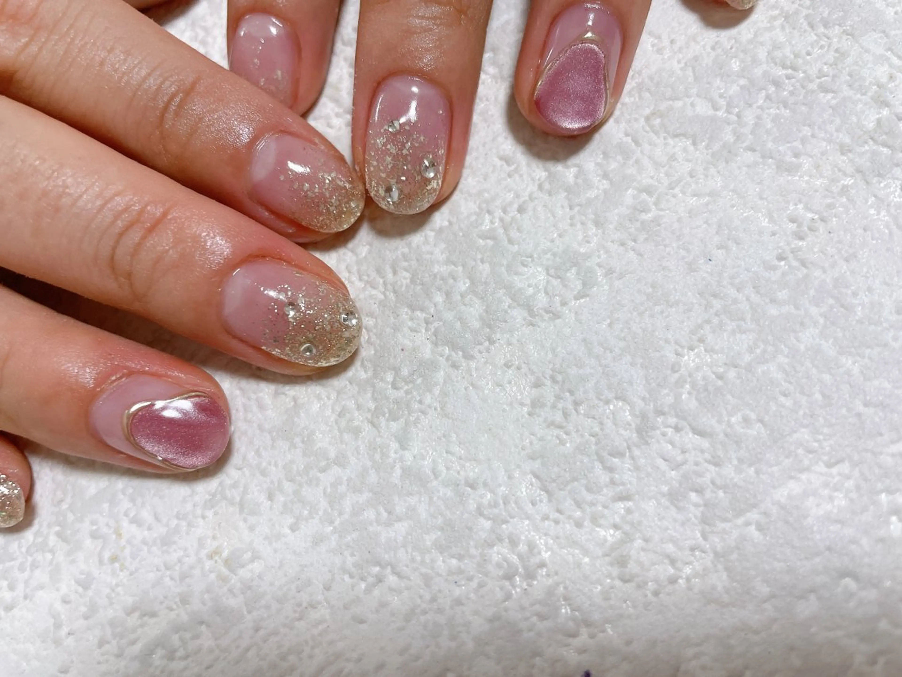 ネイル オーロラネイル フットネイル フレンチネイル ジェルネイル 韓国ネイル mogunail &blowのネイルデザイン