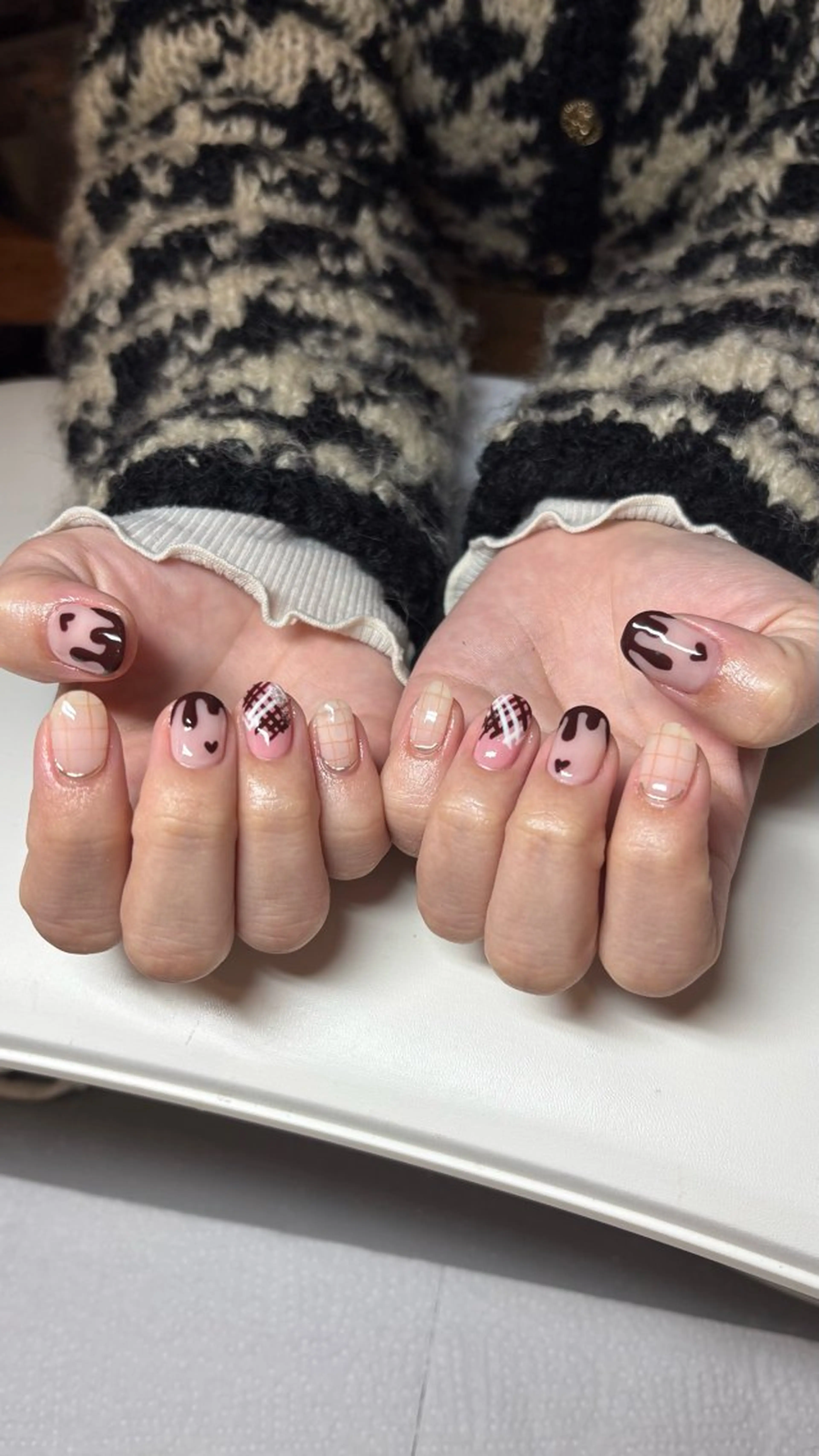 ネイル バレンタイン ハンドネイル Lily Nailのネイルデザイン