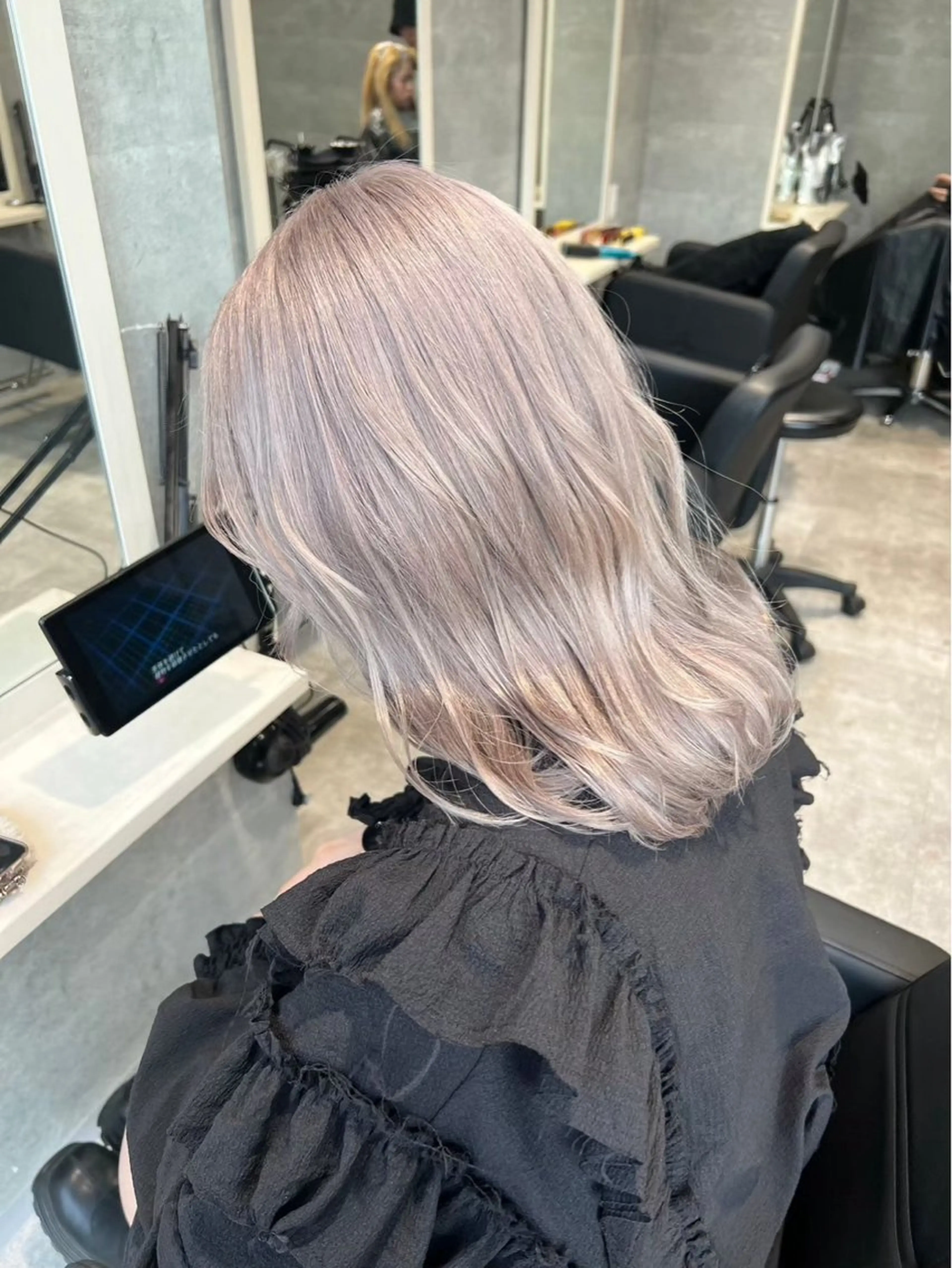 ミディアム 疋田 翼のヘアスタイル
