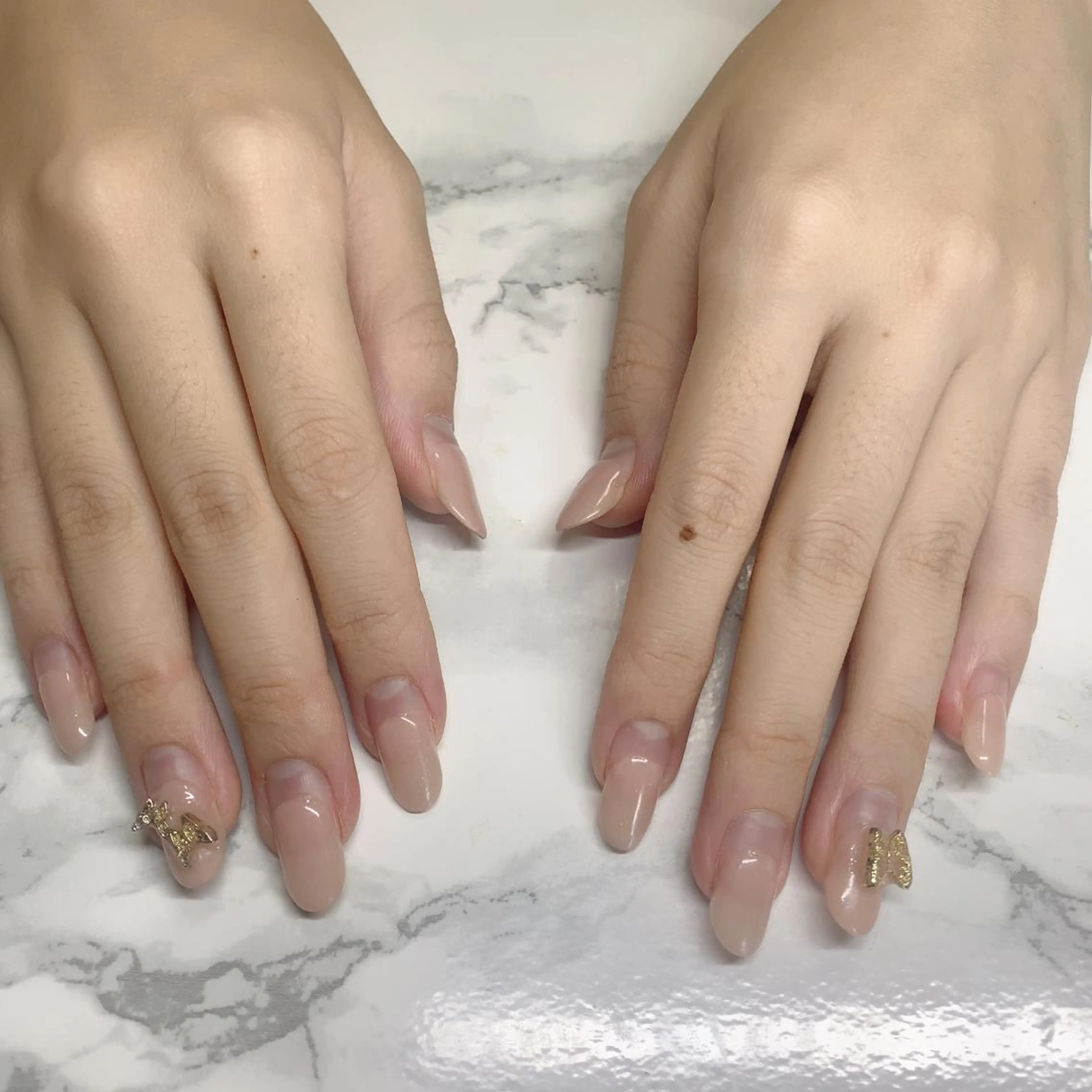 ネイル はな💎ネイル ワンホン、長さ出しのネイルデザイン