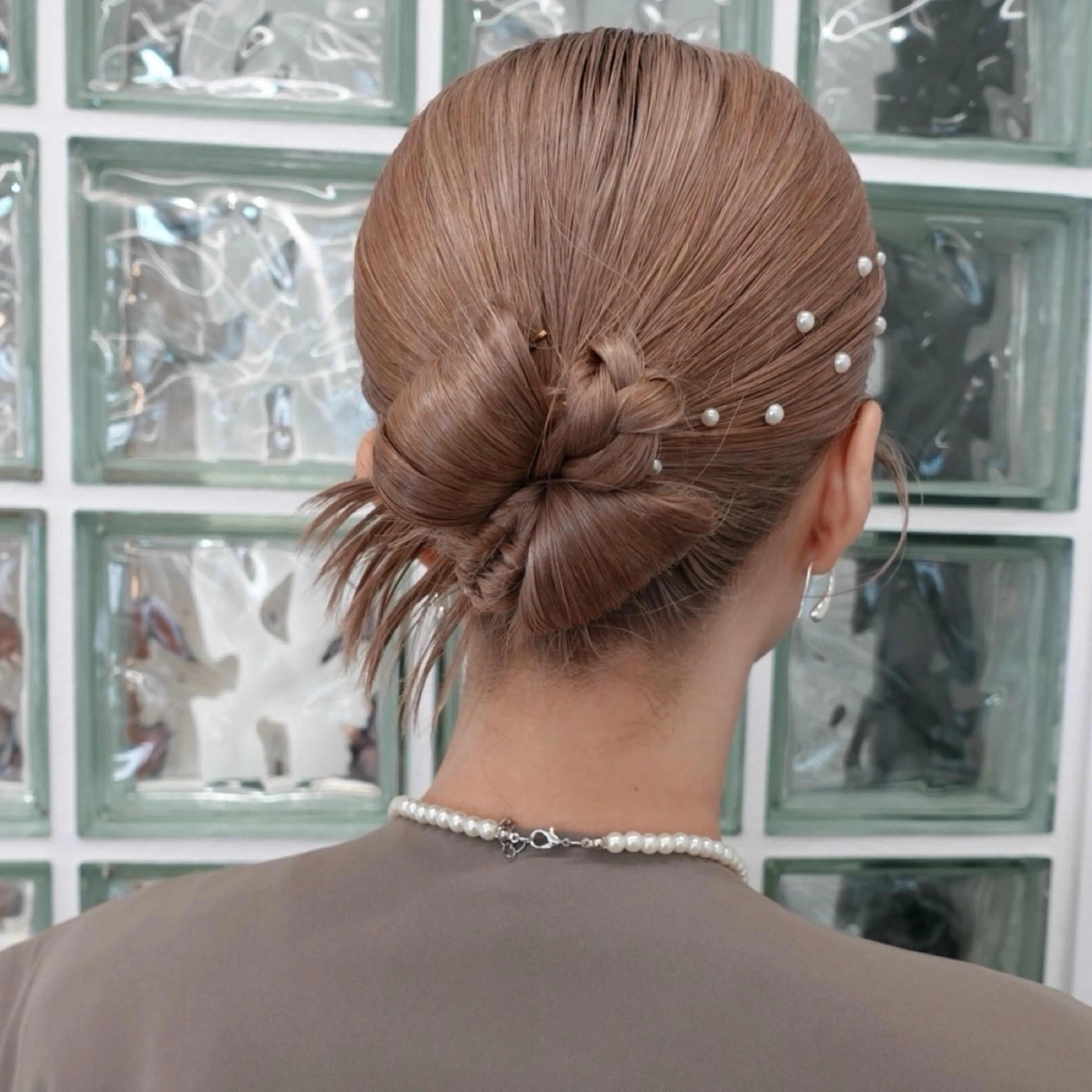 ミディアム ヘアアレンジ 結婚式・ブライダル ボブ ヘアセット 🌐サトウ リョウ🌐のヘアスタイル