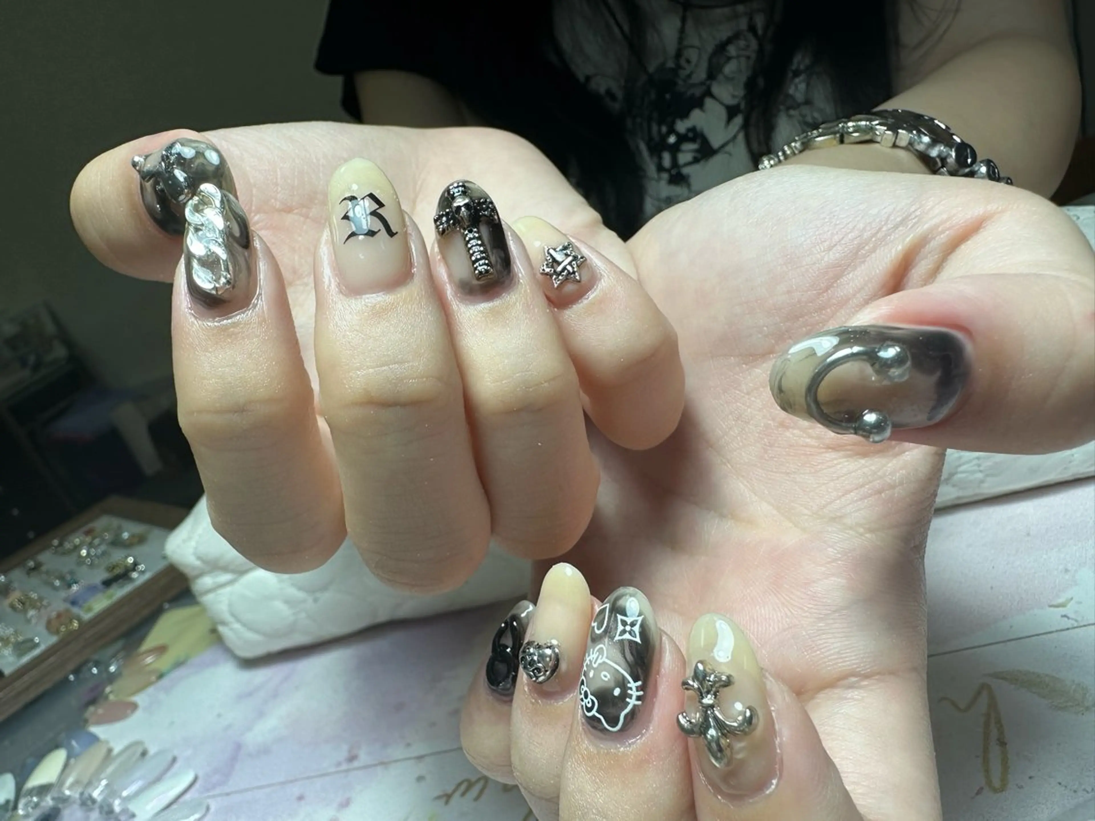 ネイル Eveネイル チップスカルプ専門店のネイルデザイン