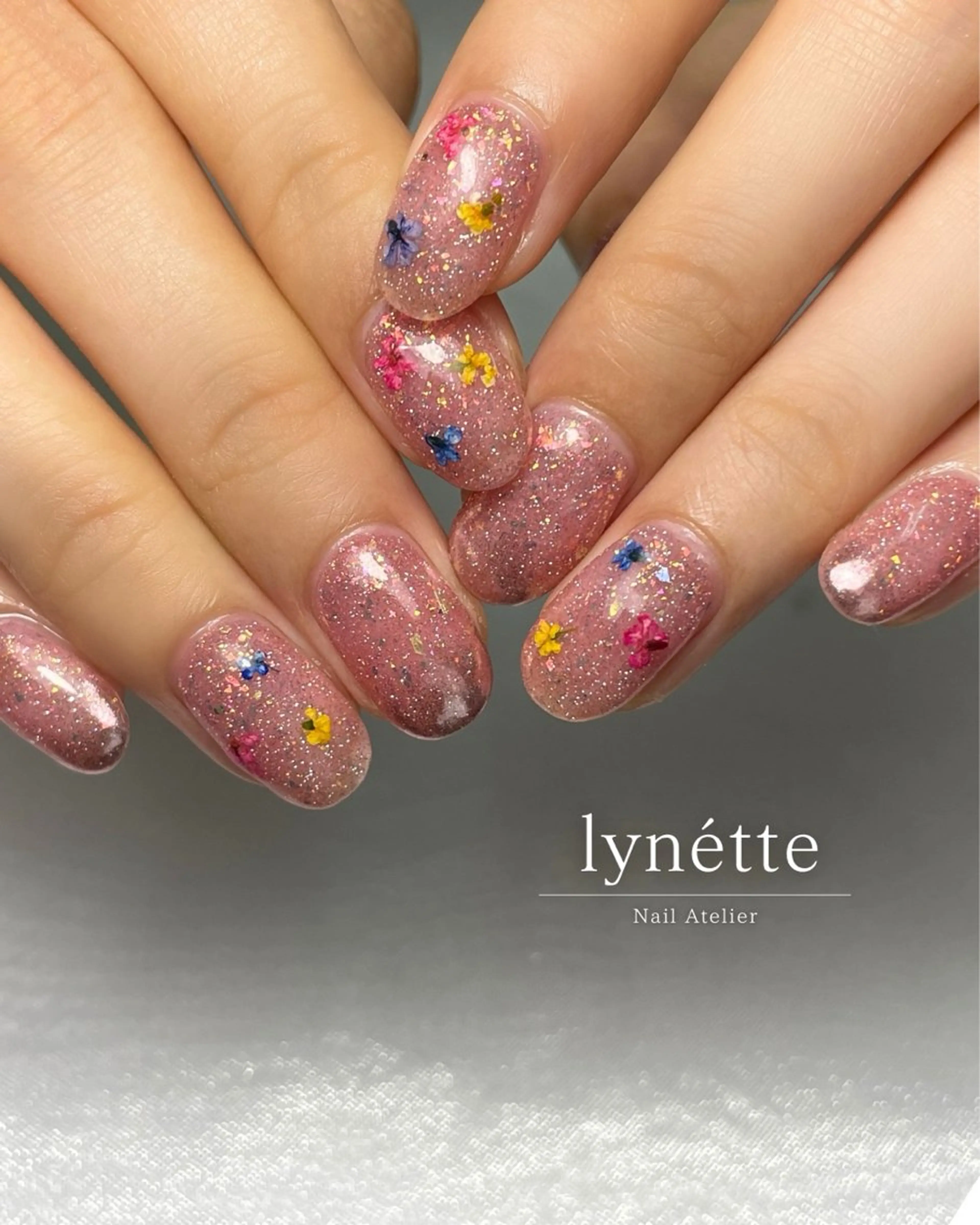 ネイル ニュアンスネイル lynétte 那覇ネイルサロンのネイルデザイン