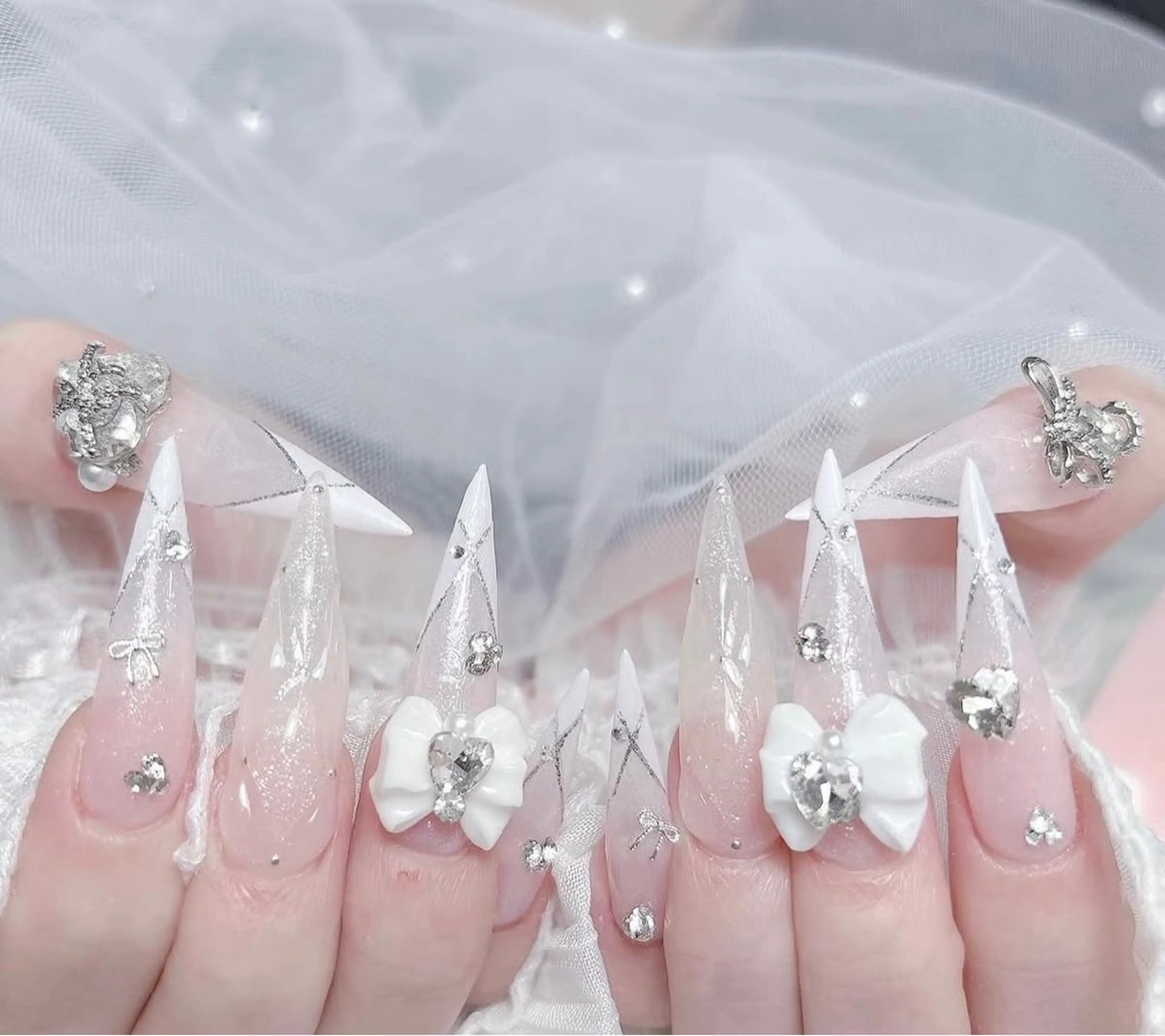 ネイル ハンドネイル YURI NAILのネイルデザイン