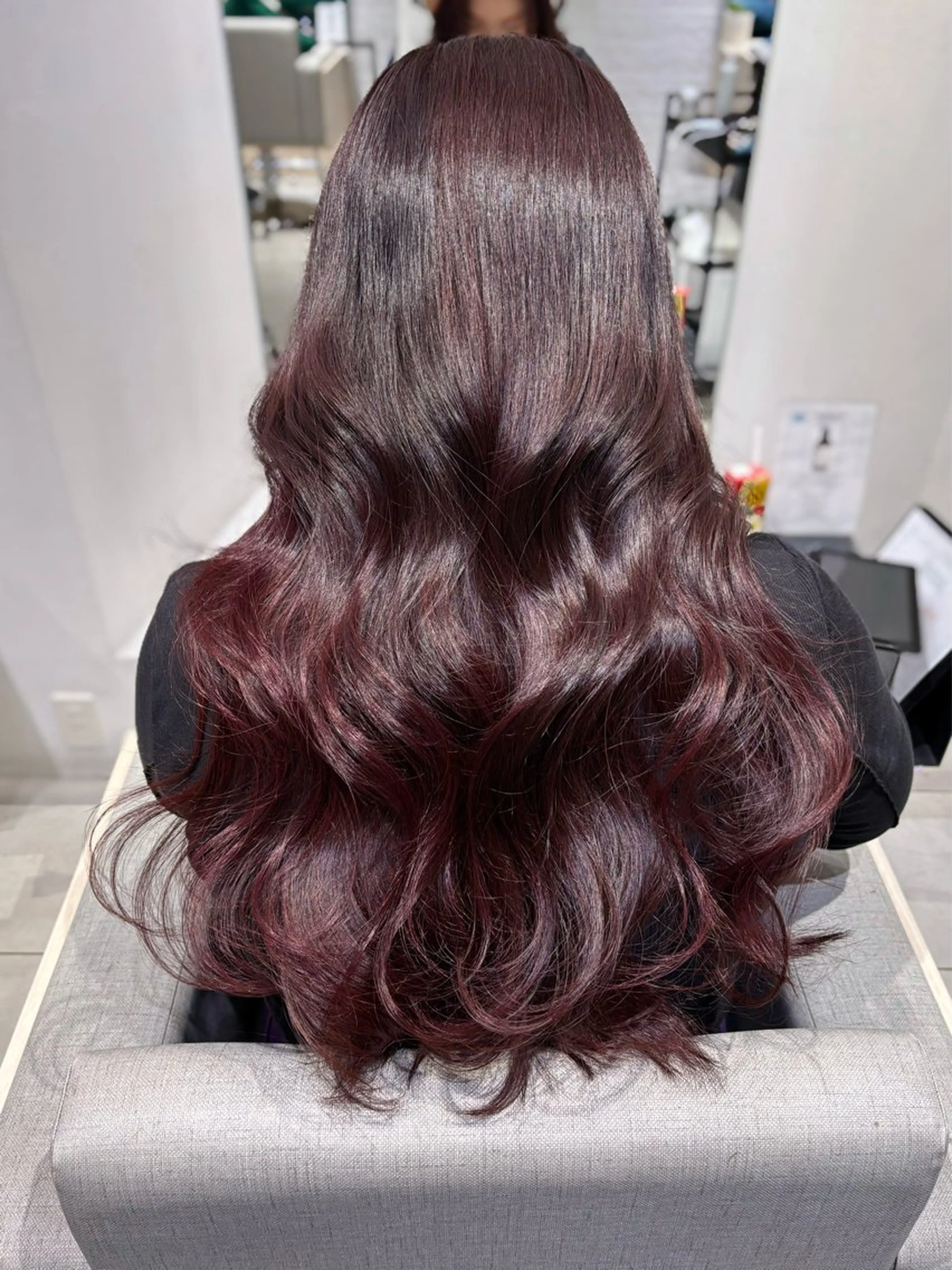 ロング カラー ブリーチ カシス ラベンダーカラー ブリーチなしカラー レッドカラー カット ヘアカラー トリートメント 銀座/韓国レイヤー/ 艶カラー🍓原田侑依のヘアスタイル