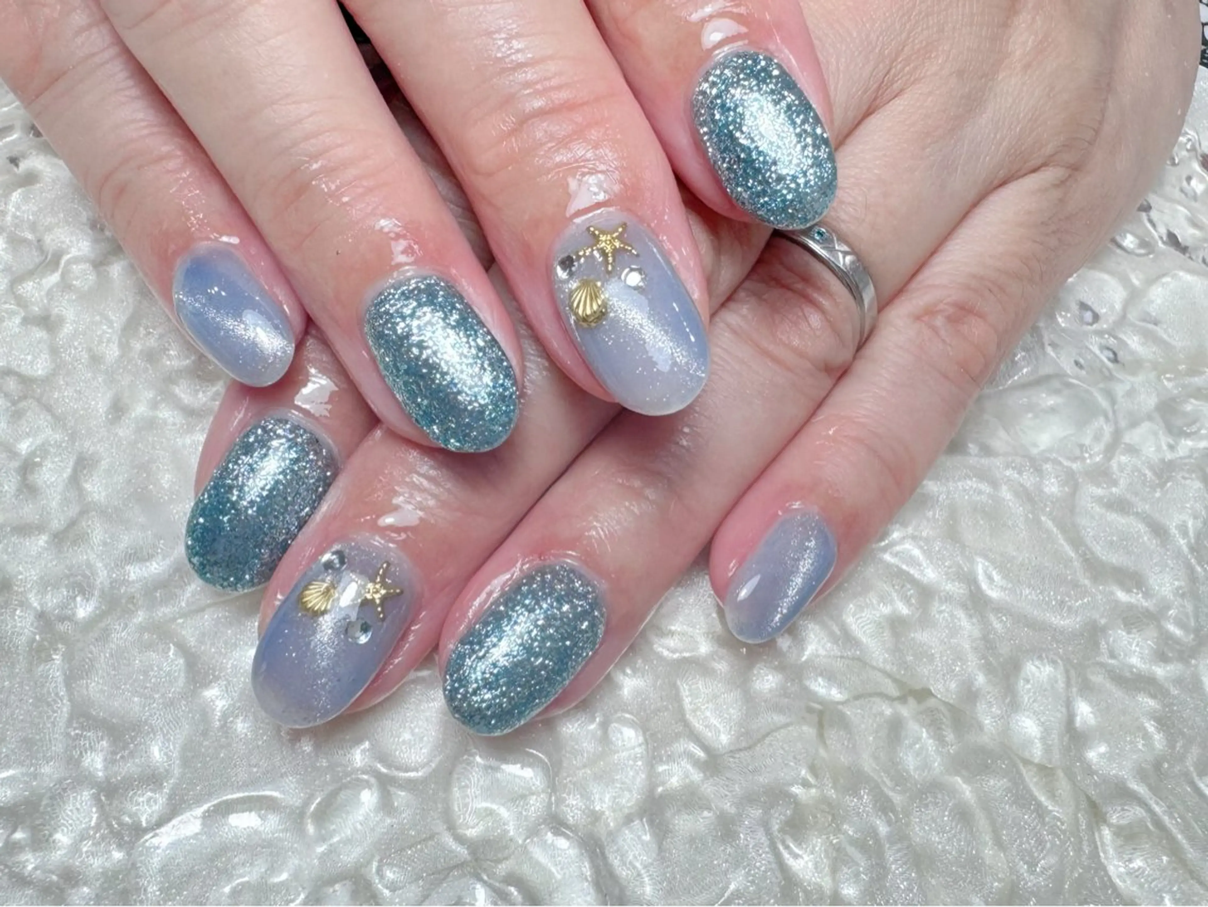 ネイル ハンドネイル マジック ミラーのネイルデザイン