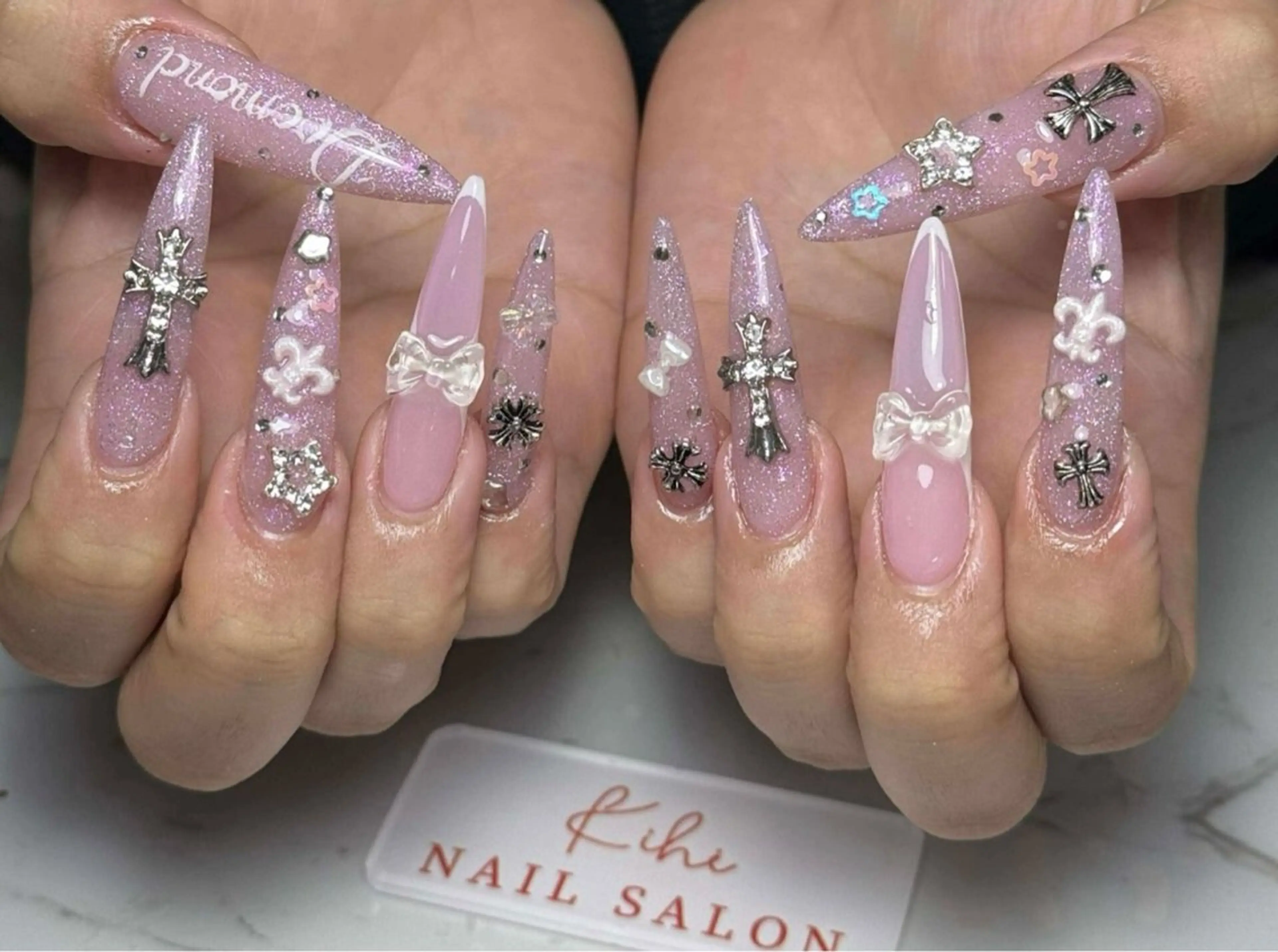 ネイル アートネイル ジェルネイル キラキラネイル 韓国ネイル スカルプネイル ハンドネイル 清水 ユナのネイルデザイン