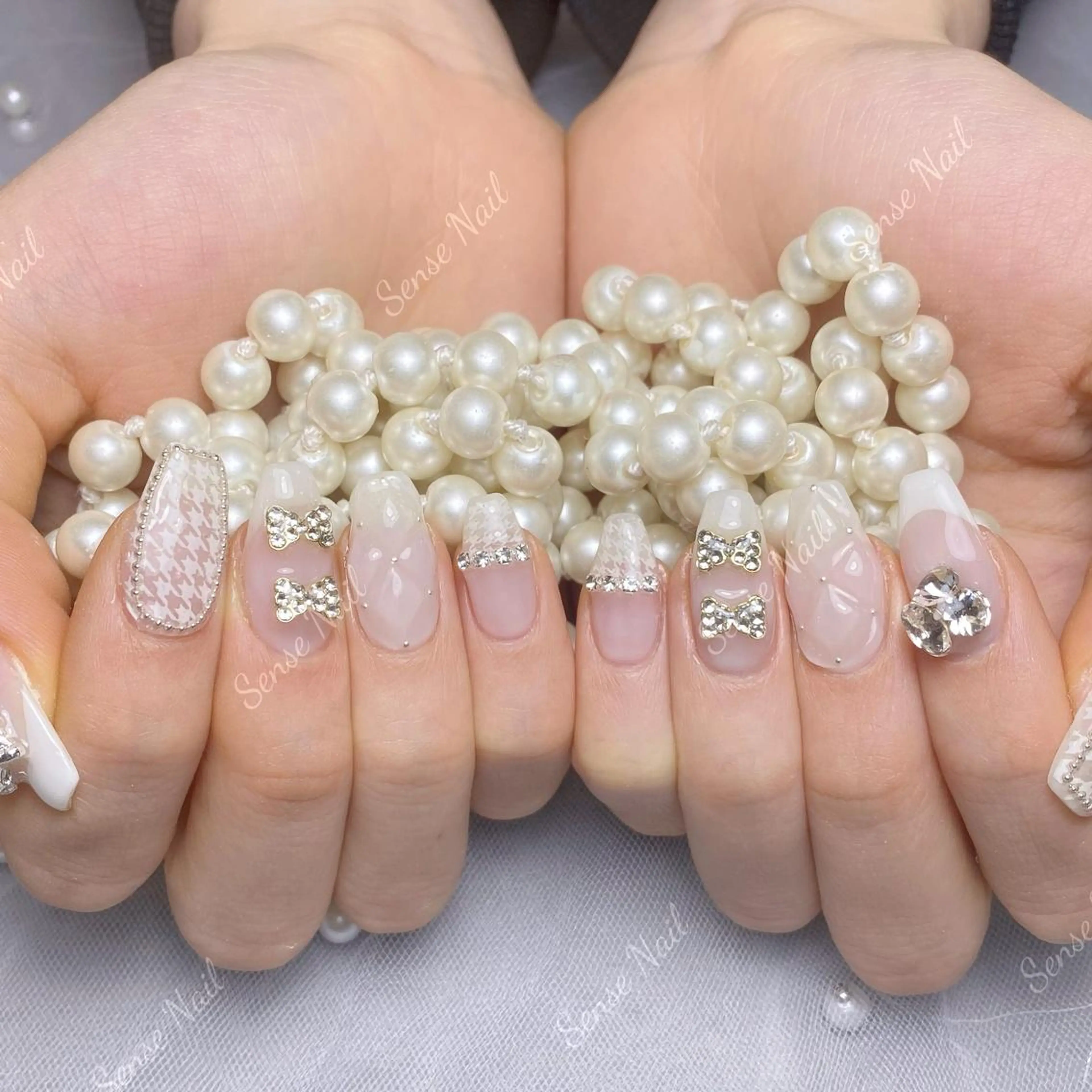 ネイル ハンドネイル Queening 🦋のネイルデザイン