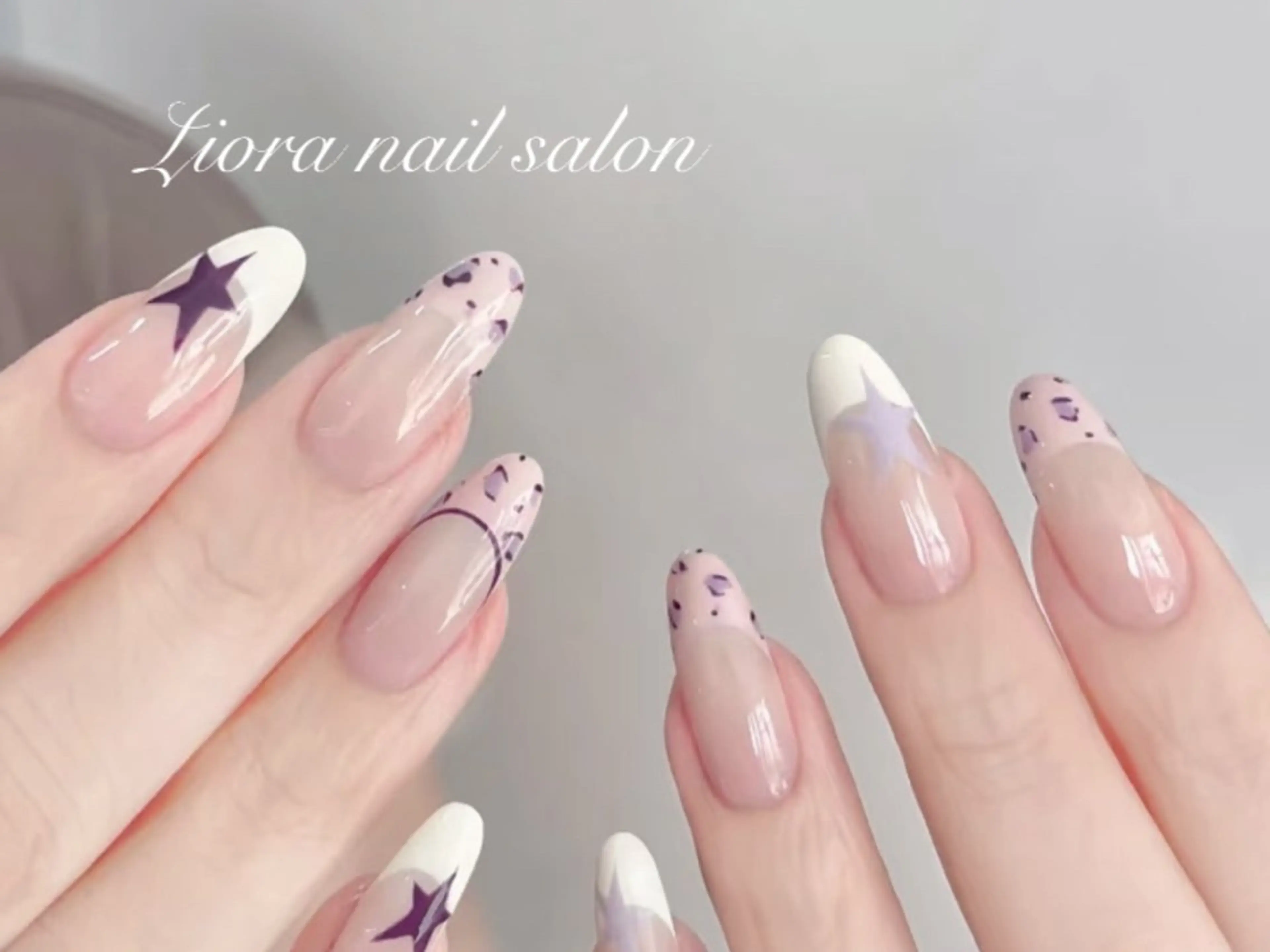 ネイル フレンチネイル ジェルネイル ガーリー グラデーション キラキラネイル ハンドネイル Liora nail スカルプ専門店のネイルデザイン