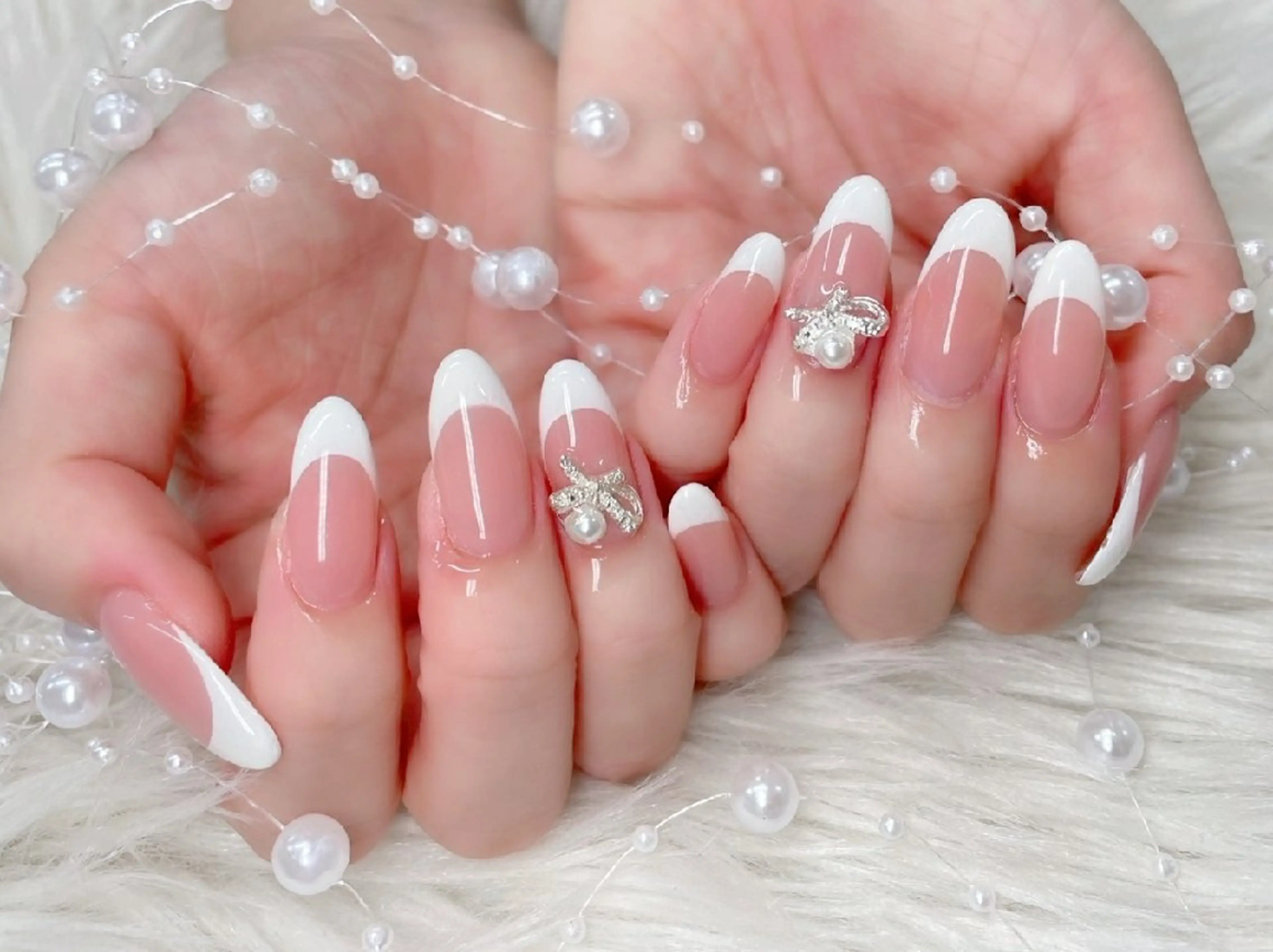 ネイル 長さ出し フラッシュネイル フレンチネイル キラキラネイル ラメ(グリッター) Chouette Nailのネイルデザイン