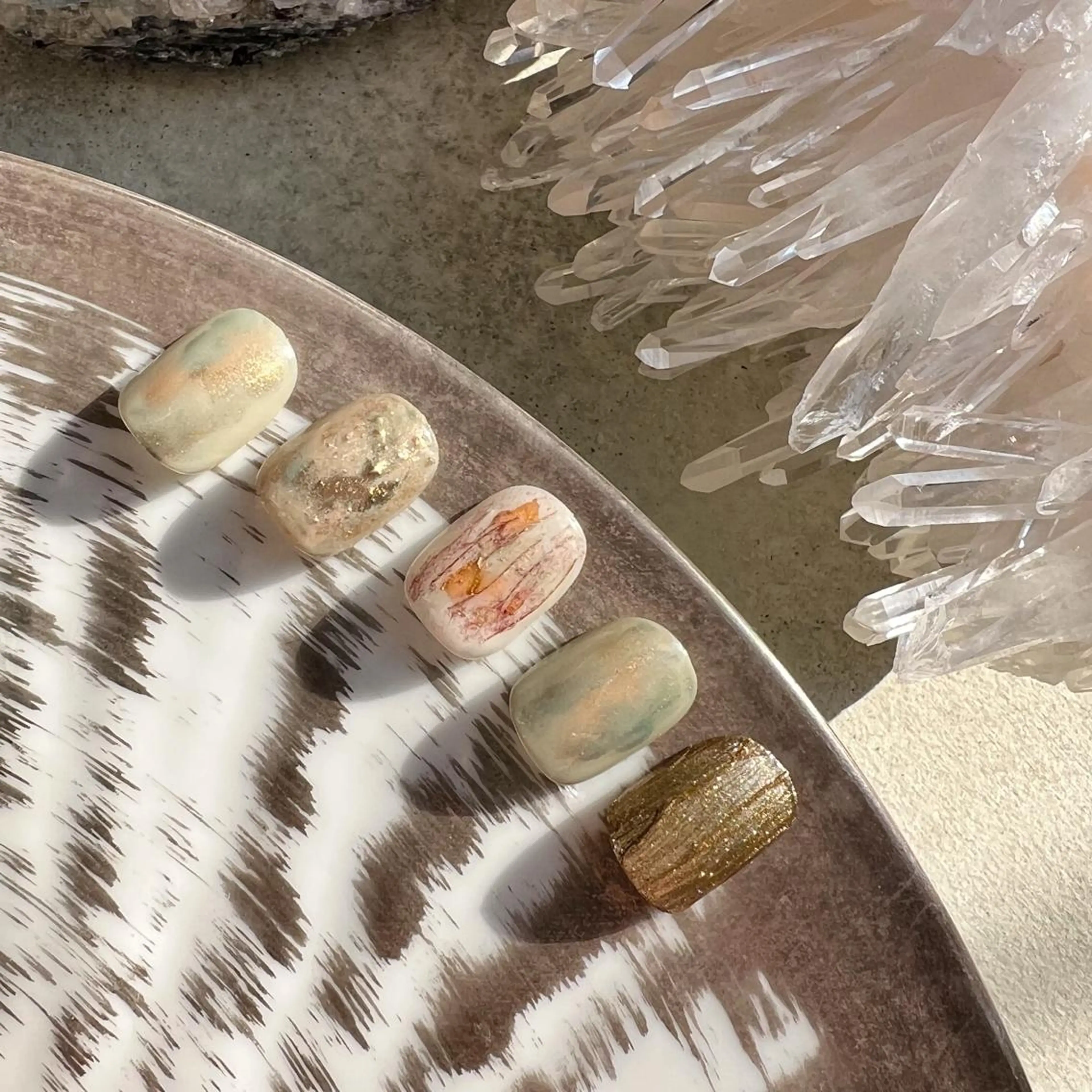 ネイル マグネットネイル ニュアンスネイル ショートネイル gemickle nailのネイルデザイン