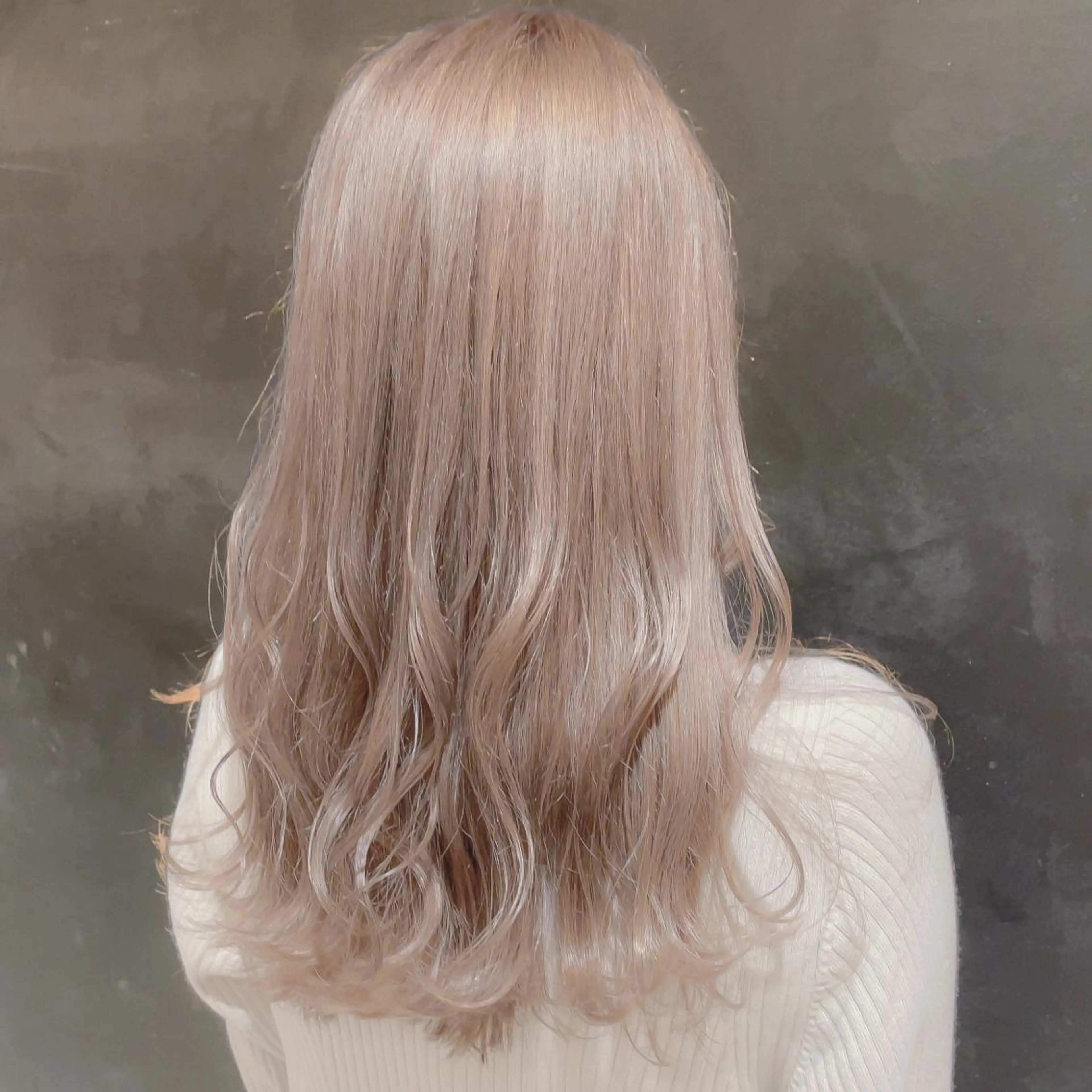 セミロング カラー モードケイズJR尼崎 トップサロンdのヘアスタイル