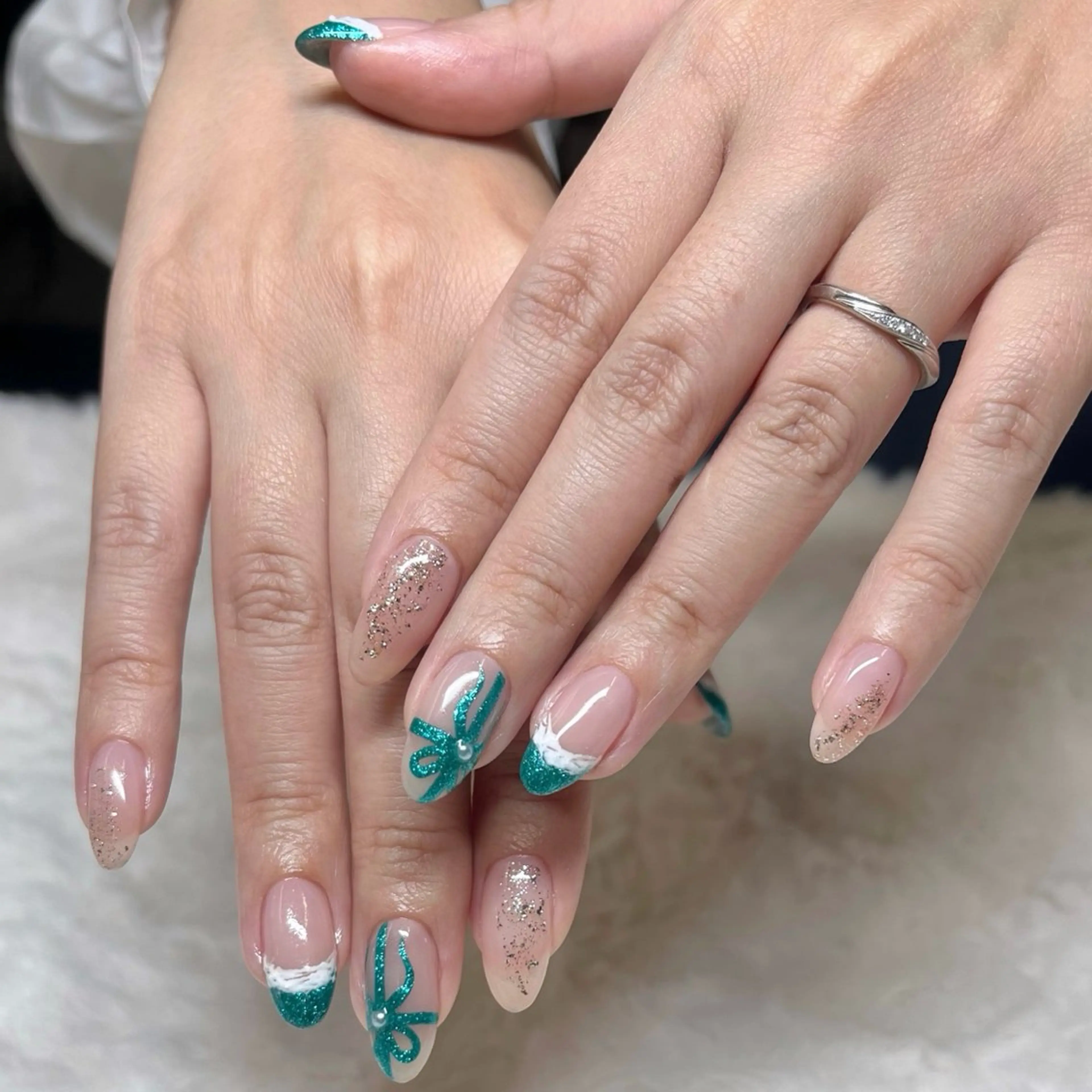 ネイル ブルー フレンチネイル 赤色 リボン シンプルネイル ハンドネイル Vogustys Nail 山田のネイルデザイン