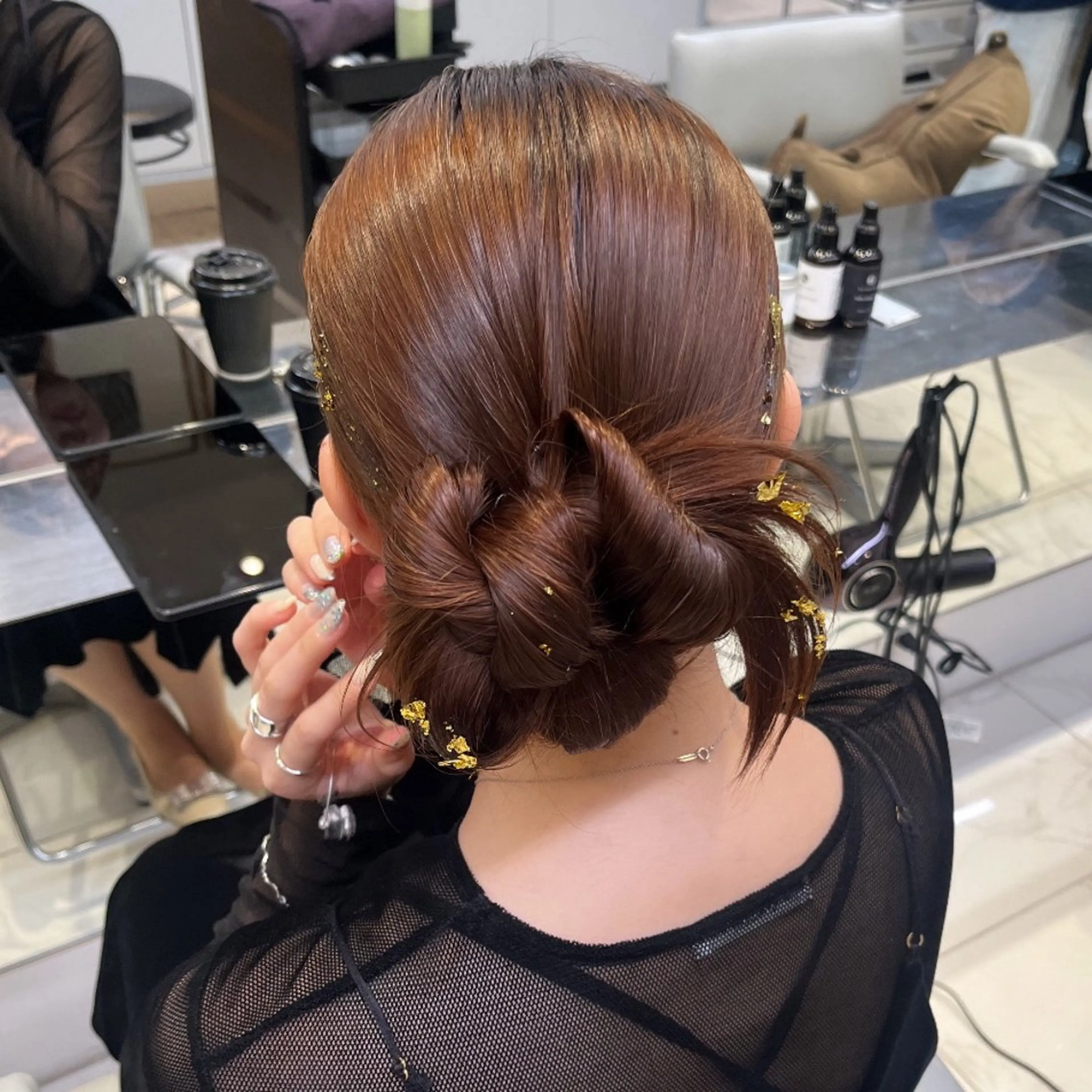 ロング カラー ヘアセット カジュアルを女っぽく 𝗮𝘆𝗮𝗰𝗼のヘアスタイル