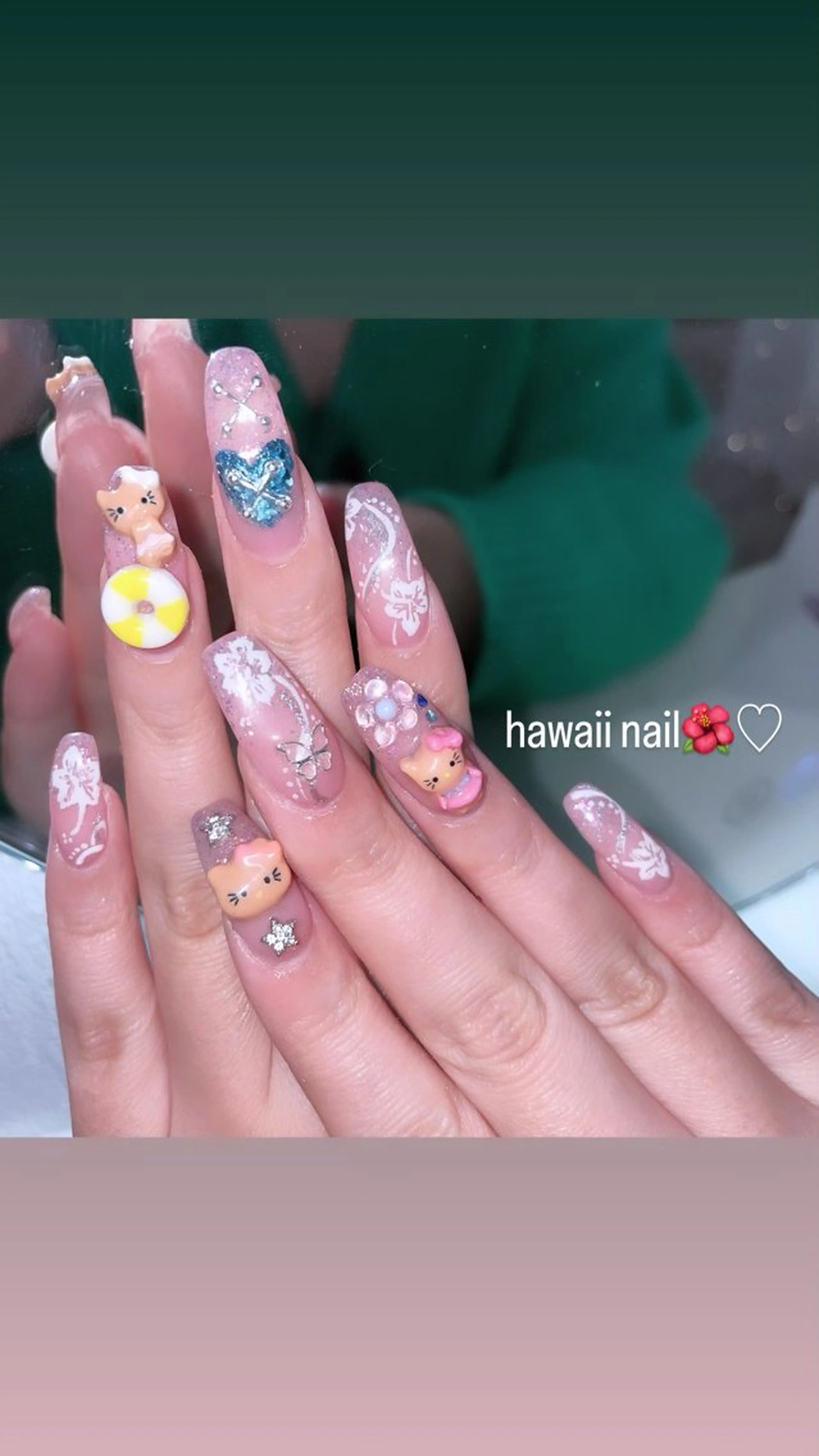 ネイル 持ち込み ハンドネイル Rieko EMINAL恵比寿のネイルデザイン