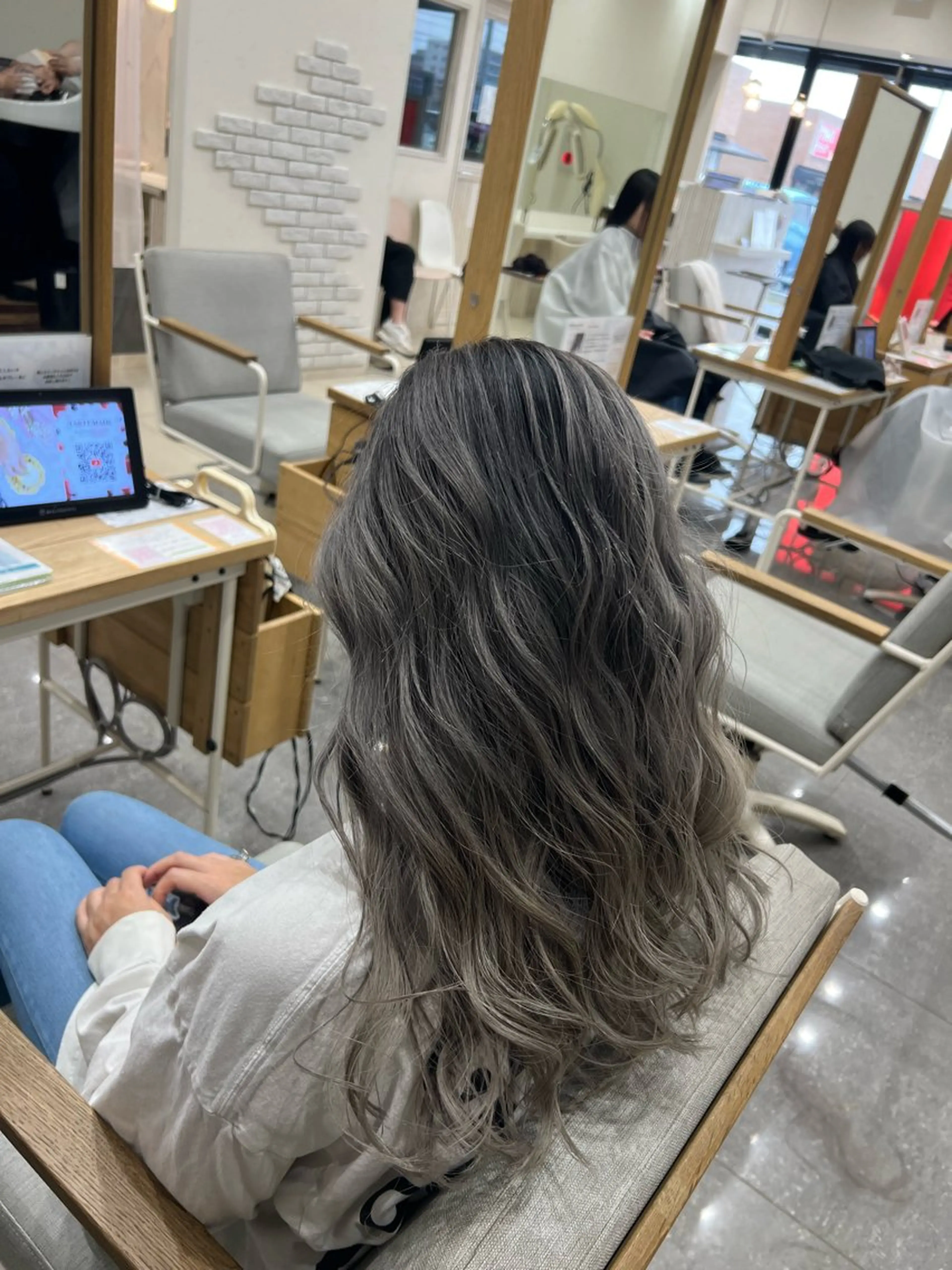 ロング カラー 太白区/白髪ぼかし ハイライト/千葉達人のヘアスタイル