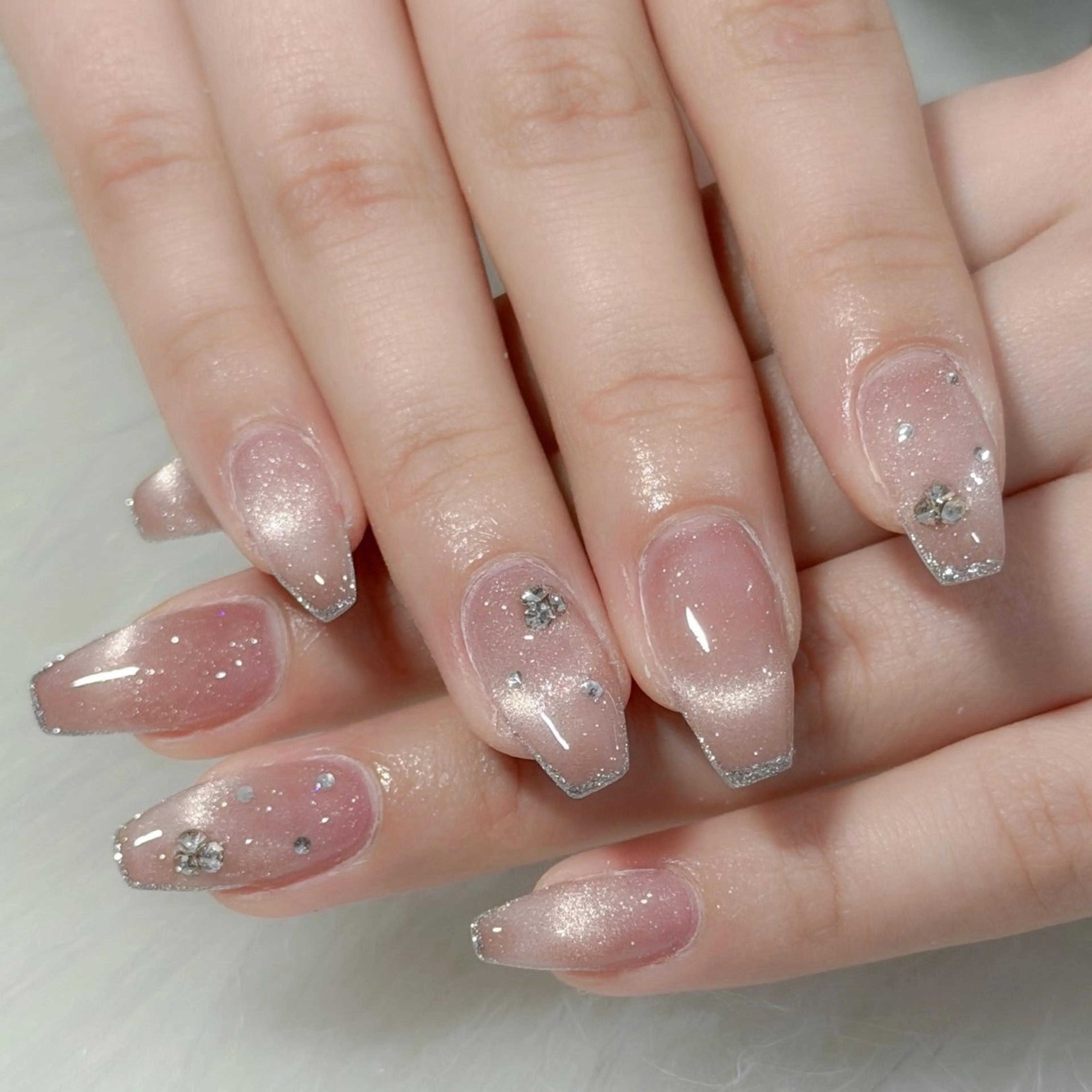 ネイル ハンドネイル フットネイル LAVISH nanamiのネイルデザイン