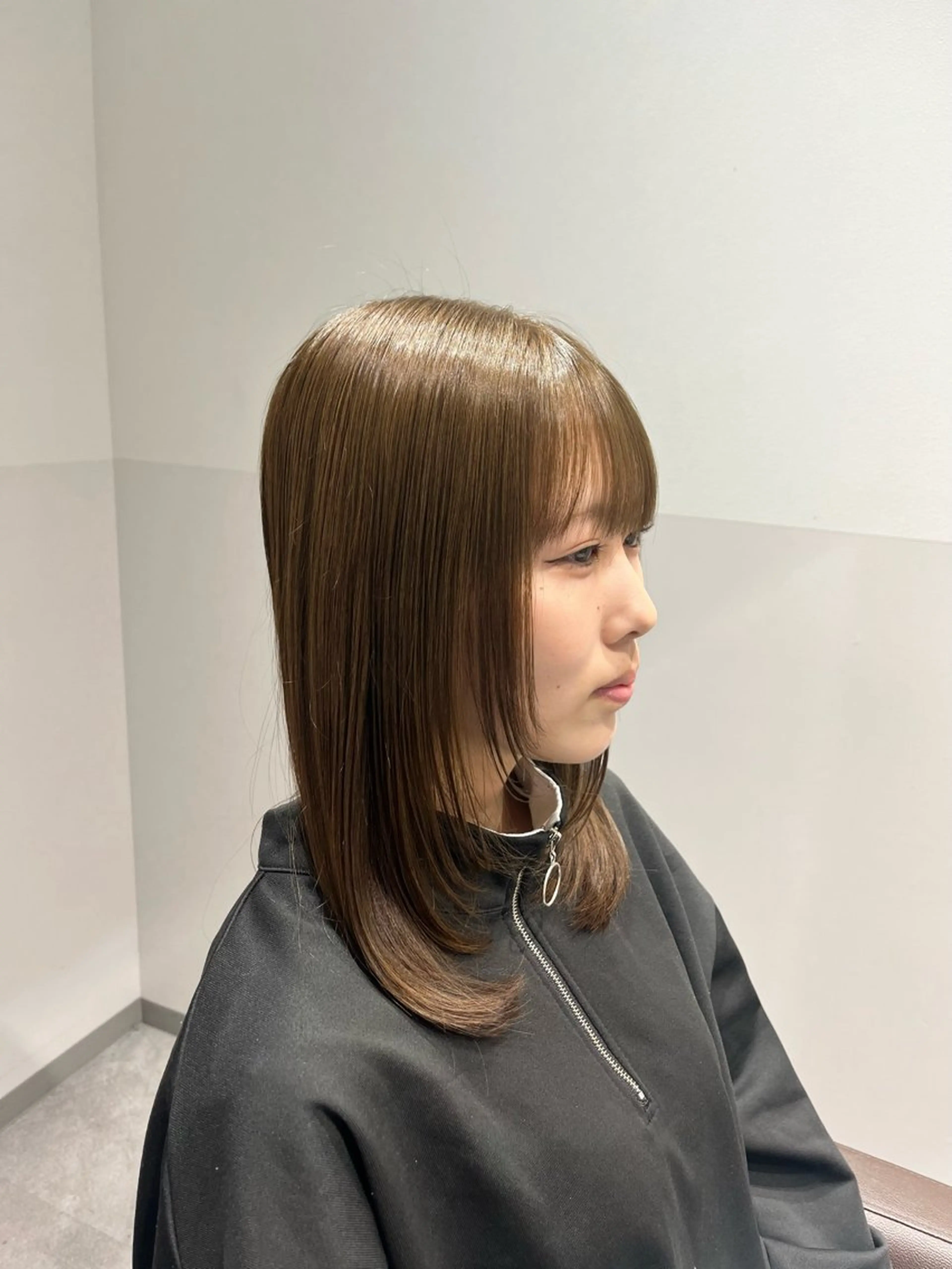 ミディアム ケアカラー ヘアカラー トリートメント 大宮レイヤーカット× 透明感カラー　rioのヘアスタイル