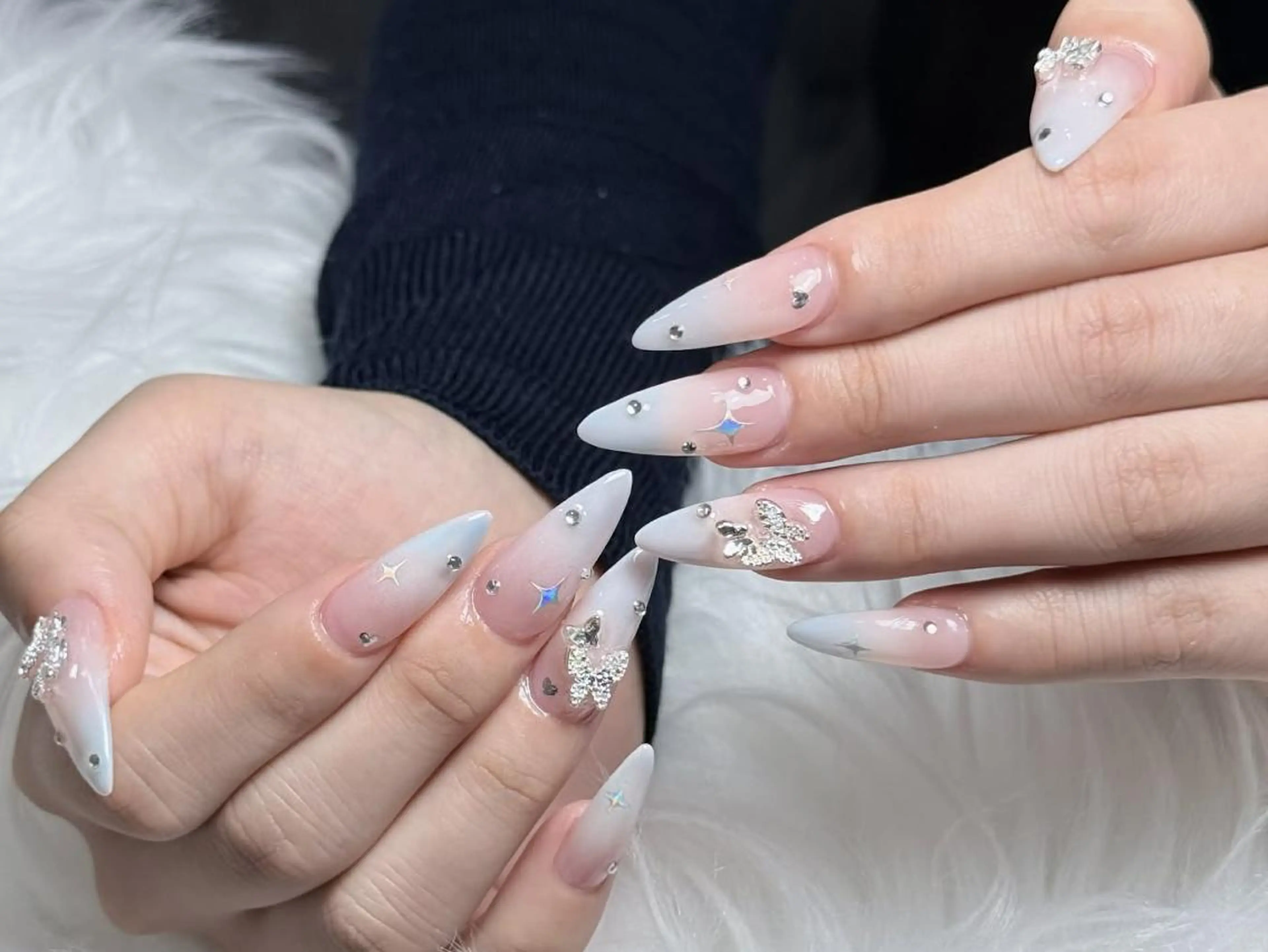 ネイル オーロラネイル 長さ出し フットネイル フレンチネイル ジェルネイル ハンドネイル Xuka Belle Nailのネイルデザイン