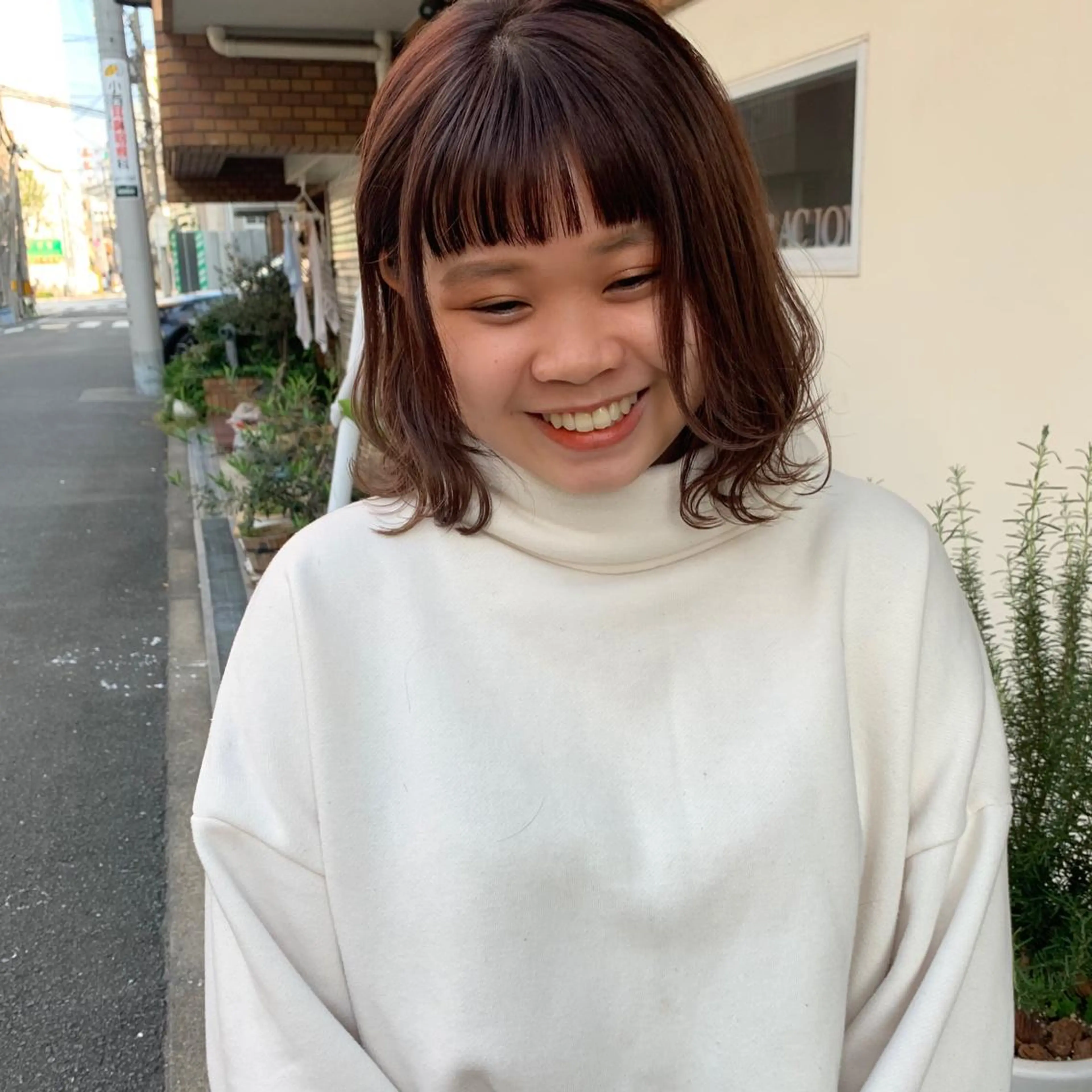 ミディアム カラー stylist店長 岡本真依のヘアスタイル