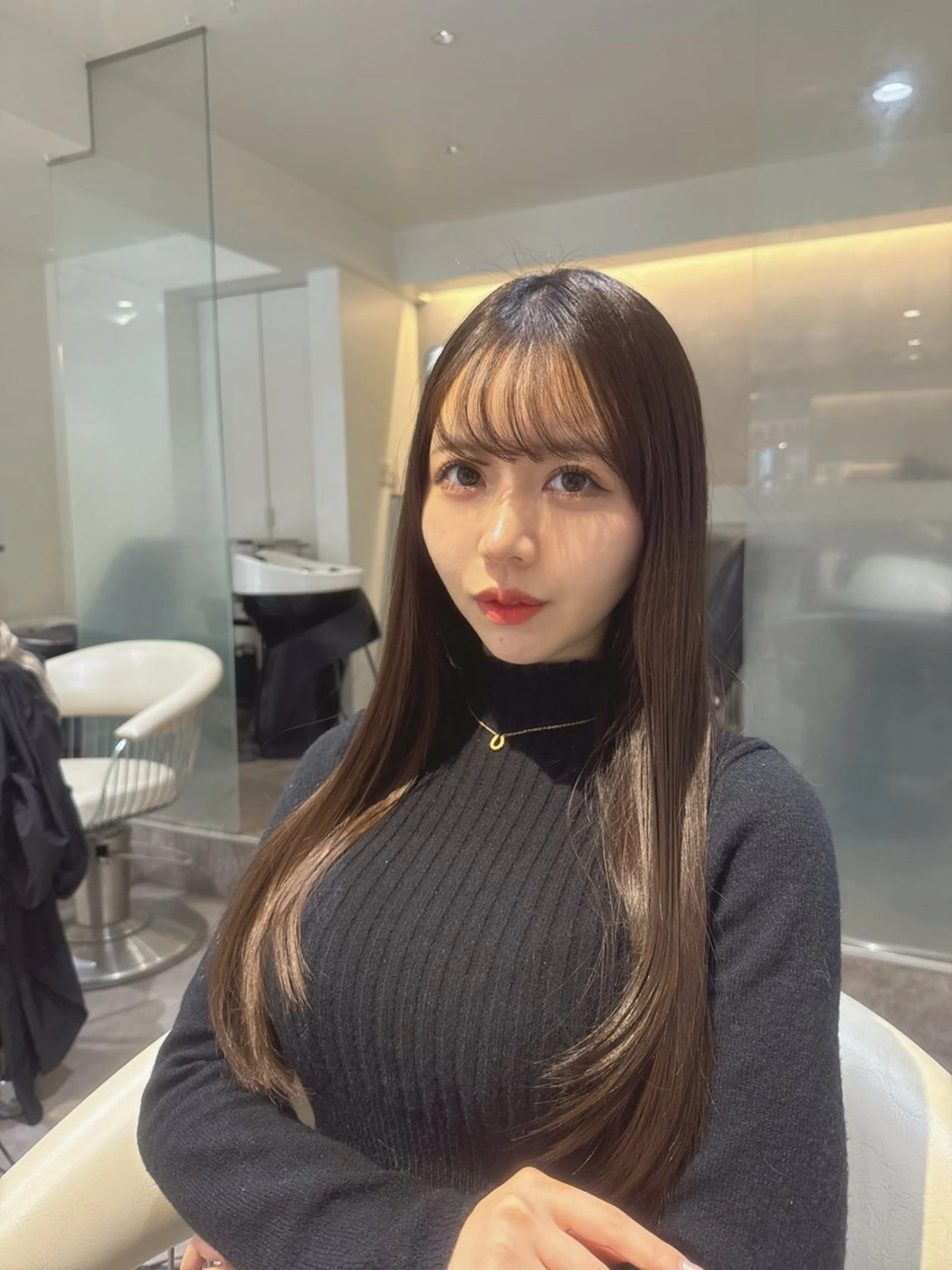 ロング カラー 透明感カラー グレージュ 顔まわりレイヤー レイヤーカット 小顔カット カット ヘアカラー トリートメント 💎透明感カラー特化 💎TAISEIのヘアスタイル