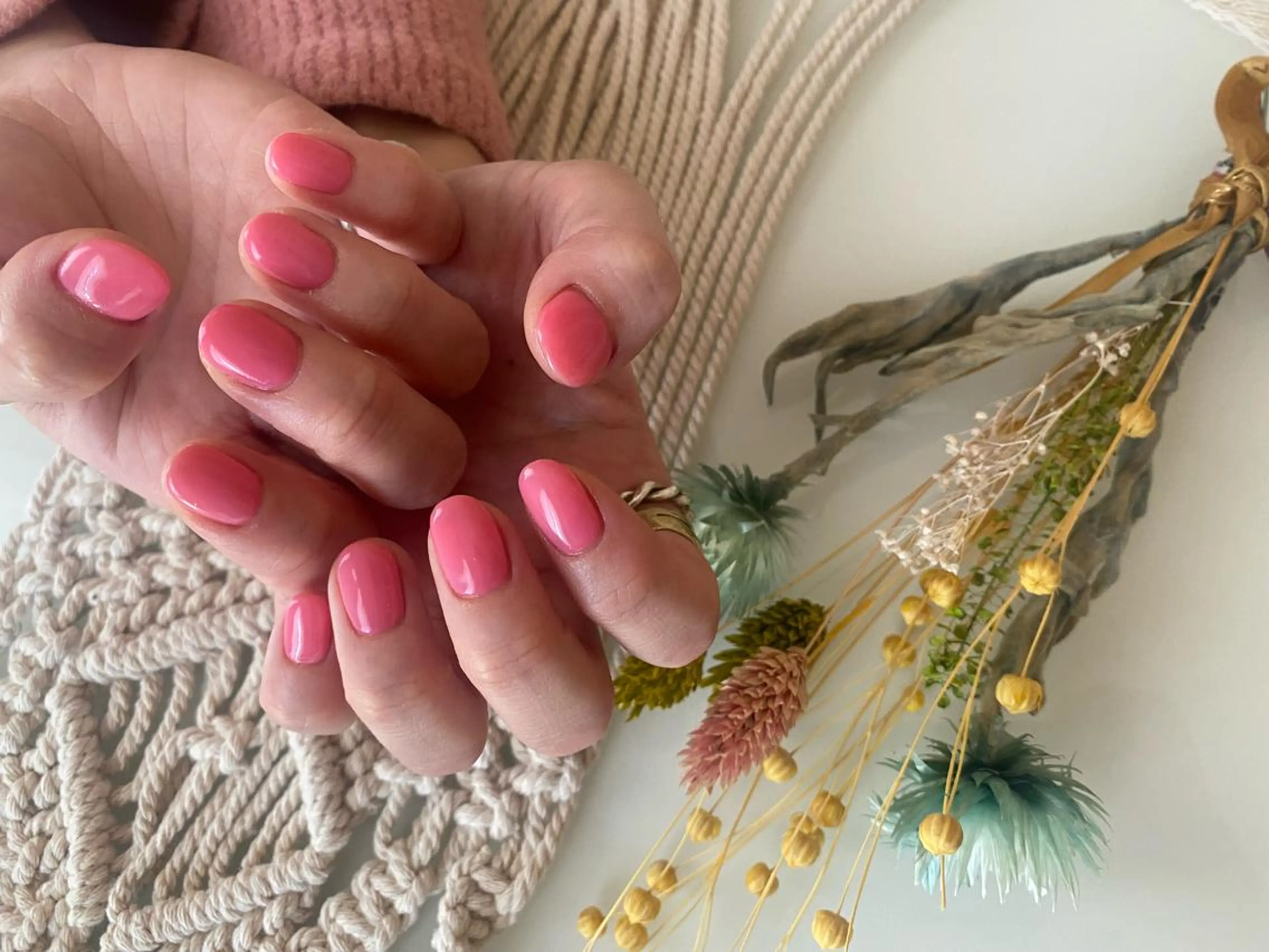 ショート ネイル ピンク ハンドネイル ëmma nail_ by chulaのネイルデザイン